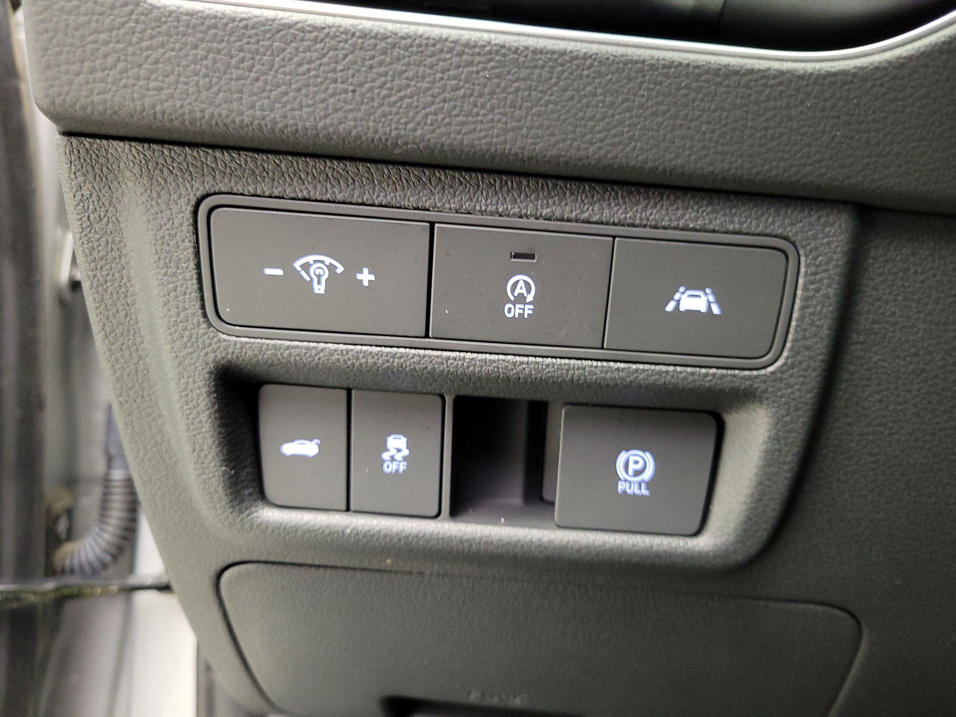 Thumbnail: 2023 Hyundai Sonata - 13