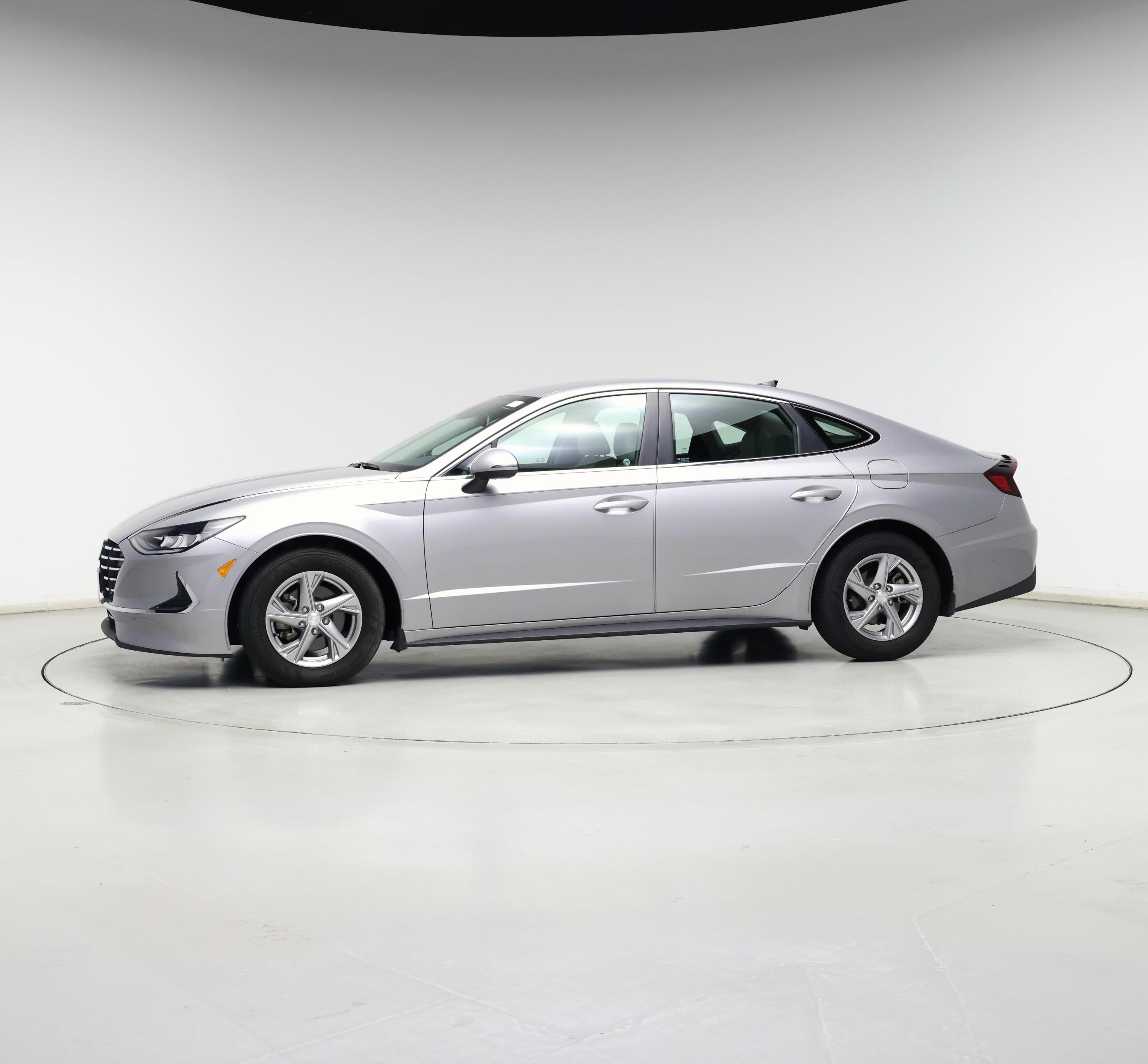 Thumbnail: 2023 Hyundai Sonata - 3