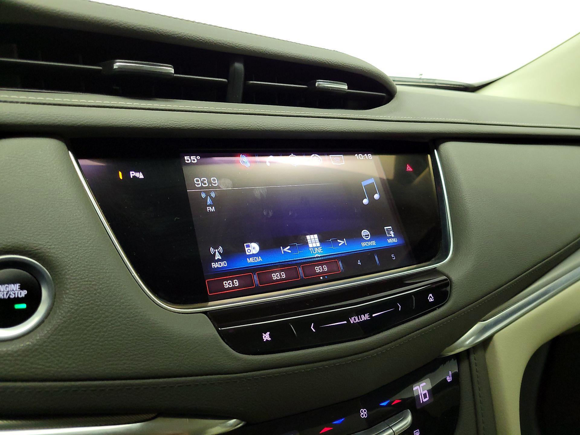 Thumbnail: 2017 Cadillac XT5 - 16