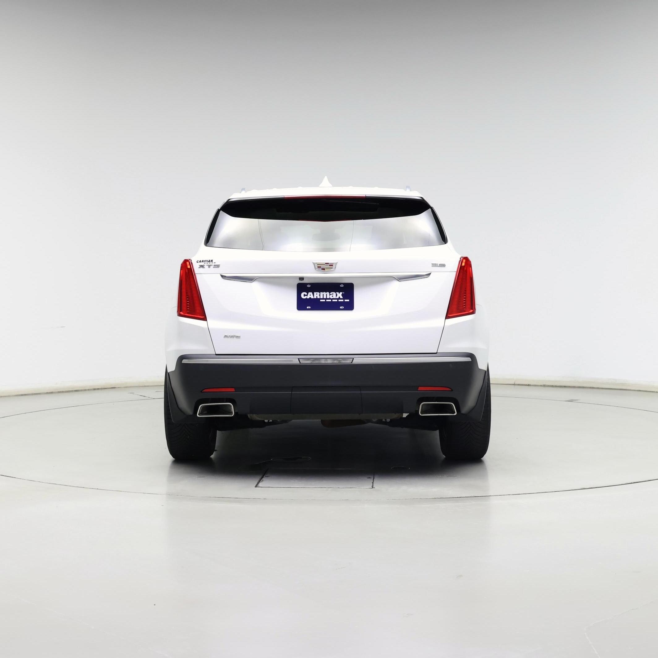 Thumbnail: 2017 Cadillac XT5 - 6