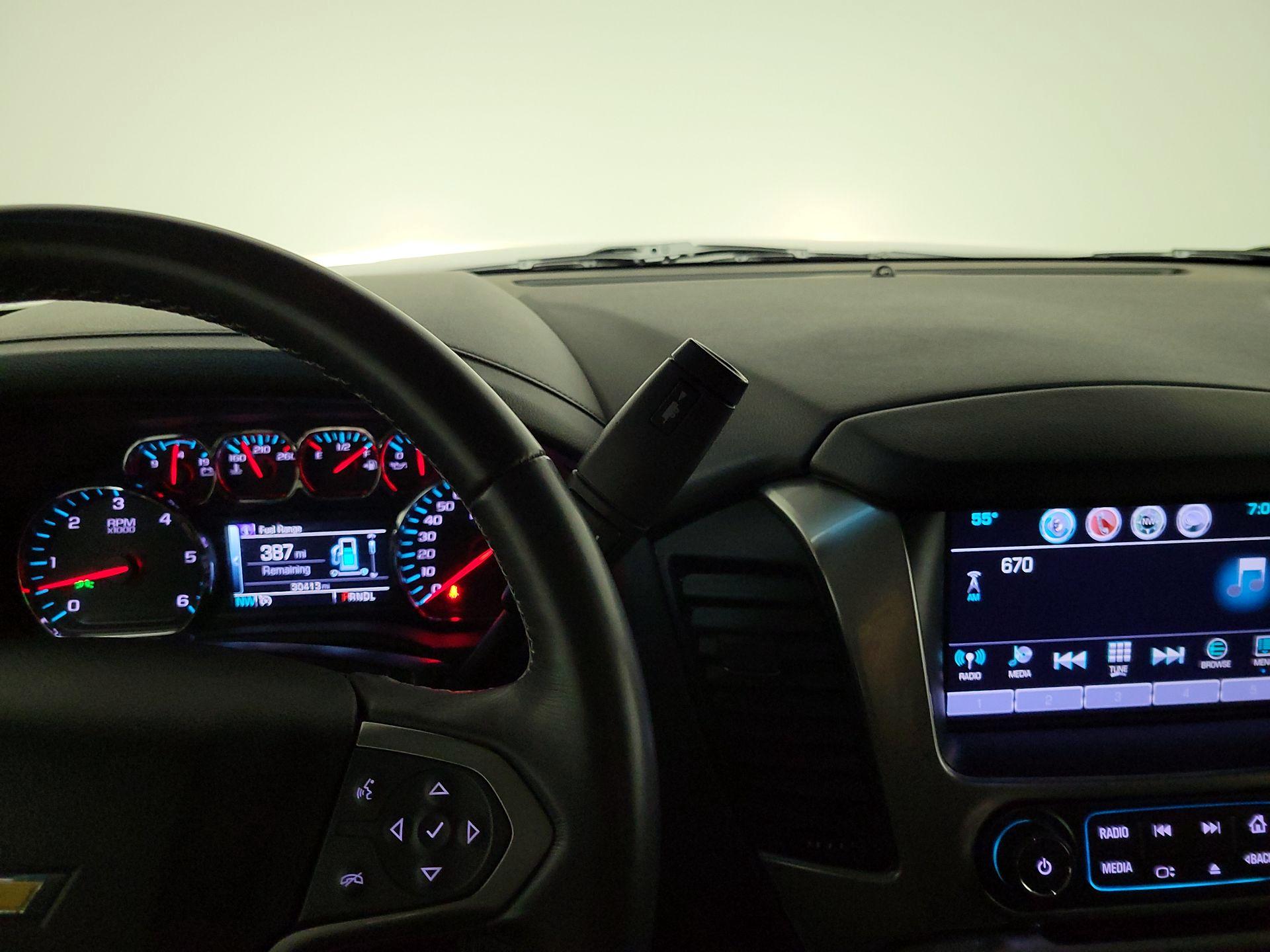 Thumbnail: 2018 Chevrolet Tahoe - 17