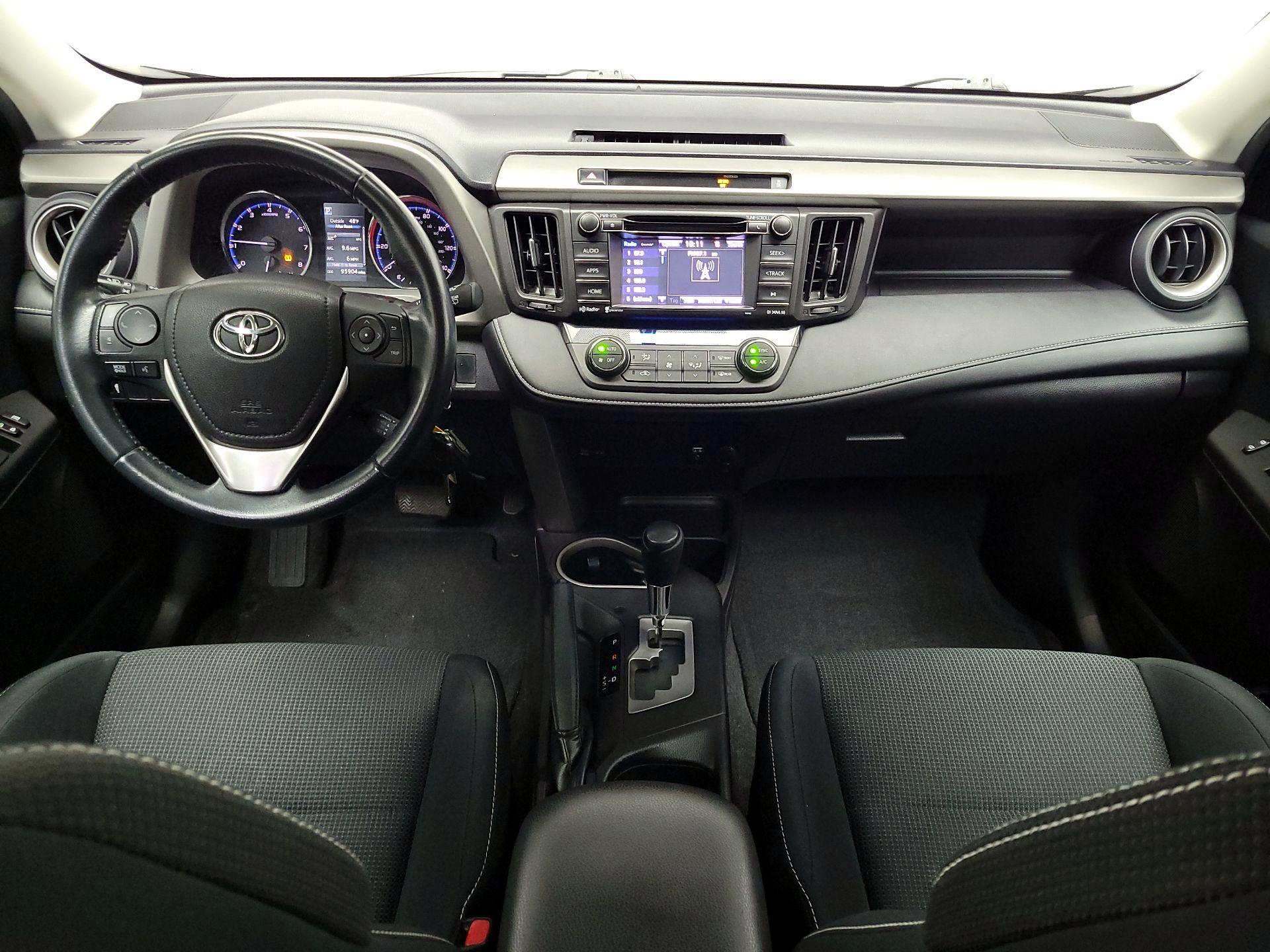 Thumbnail: 2016 Toyota RAV4 - 9