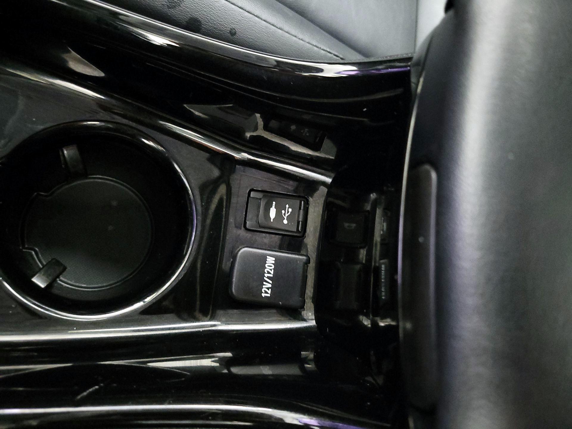 Thumbnail: 2017 Toyota Prius Prime - 19