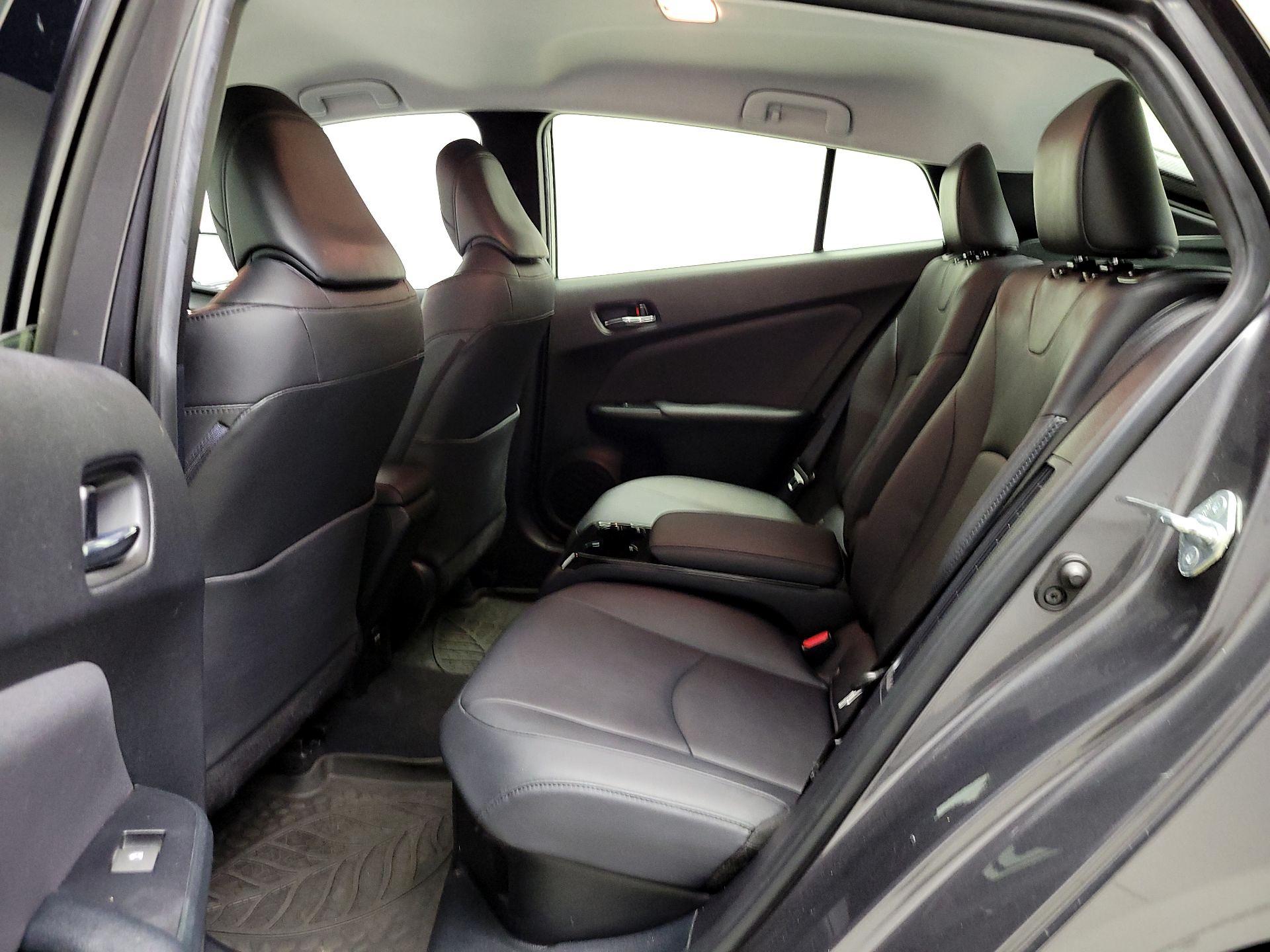 Thumbnail: 2017 Toyota Prius Prime - 20