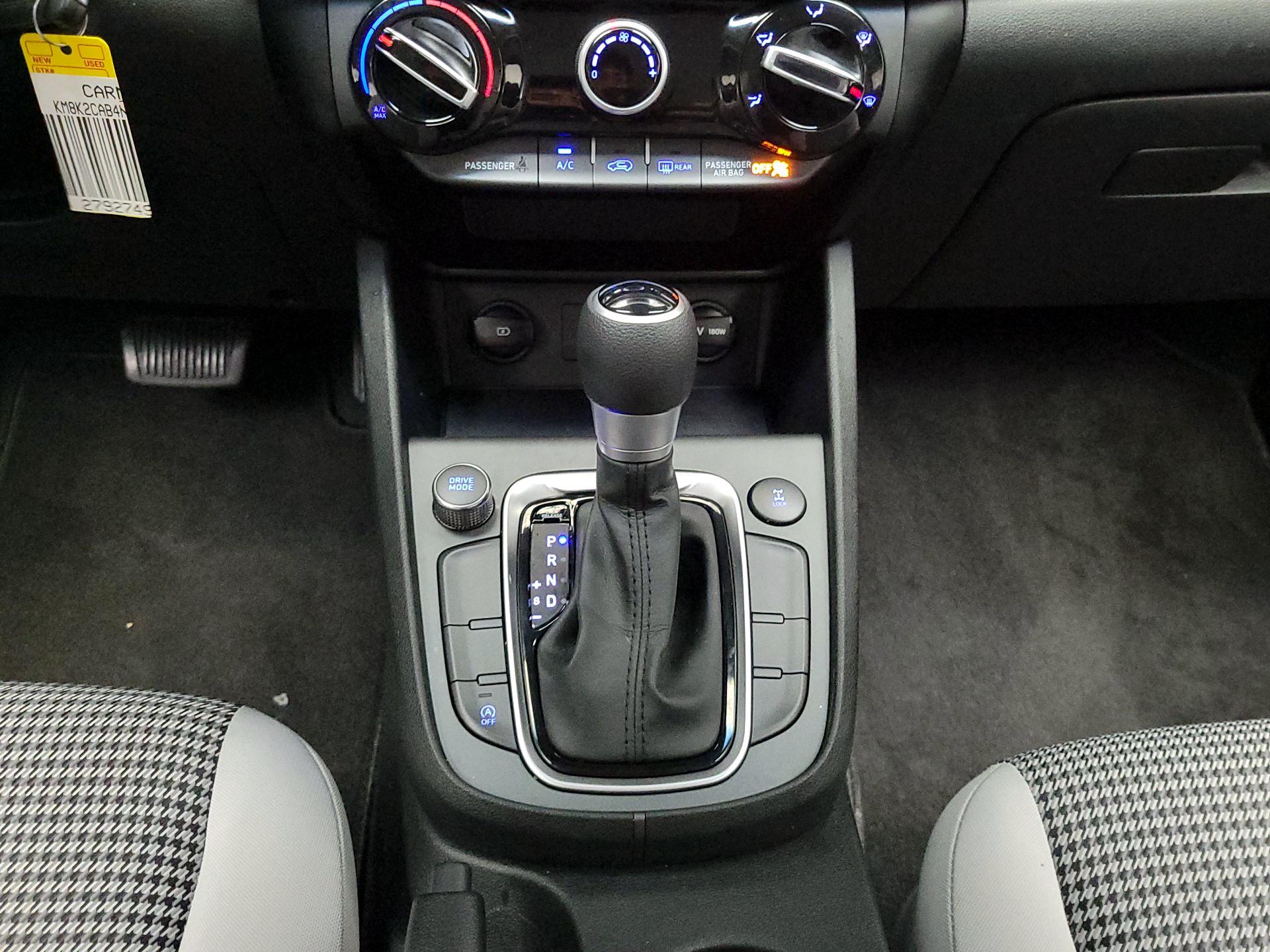 Thumbnail: 2022 Hyundai Kona - 17