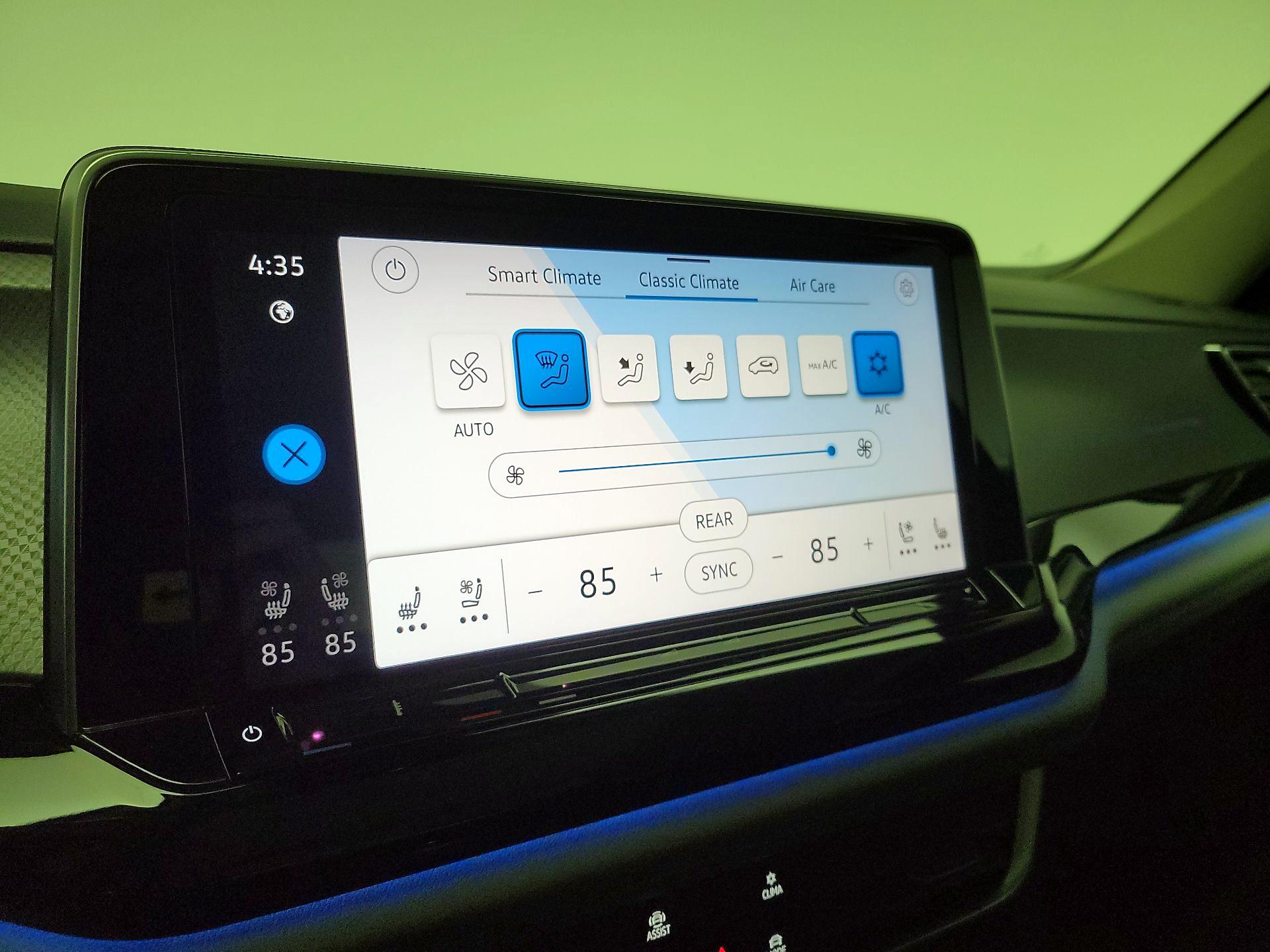 Thumbnail: 2024 Volkswagen Atlas - 16