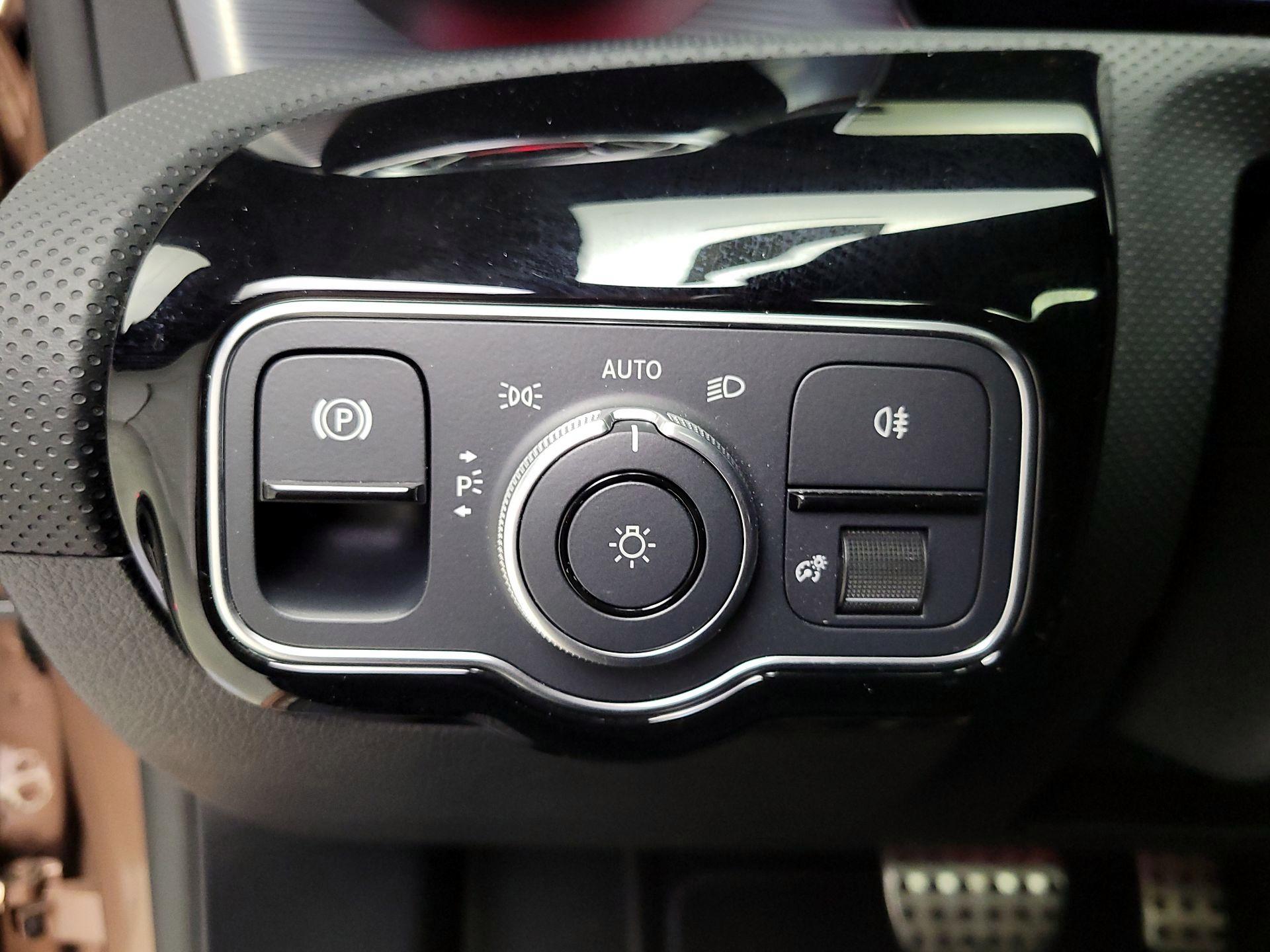 Thumbnail: 2023 Mercedes-Benz CLA - 13