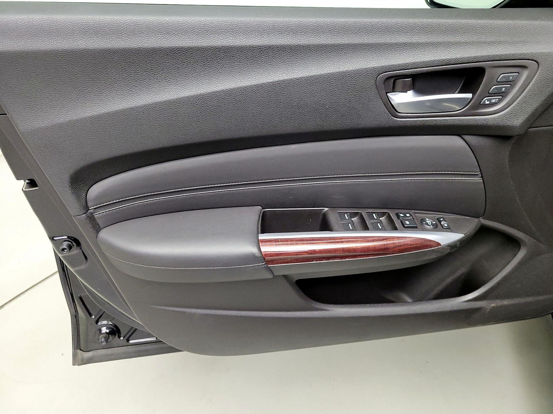 Thumbnail: 2015 Acura TLX - 12