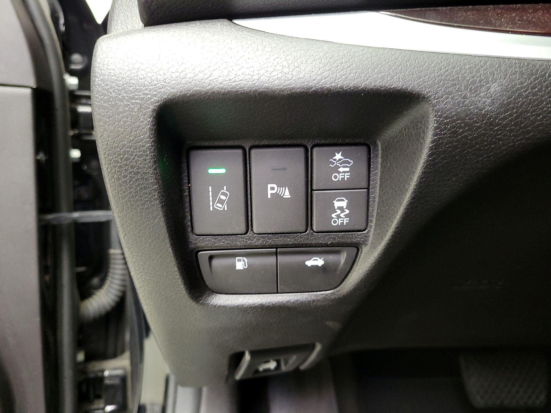 Thumbnail: 2015 Acura TLX - 13