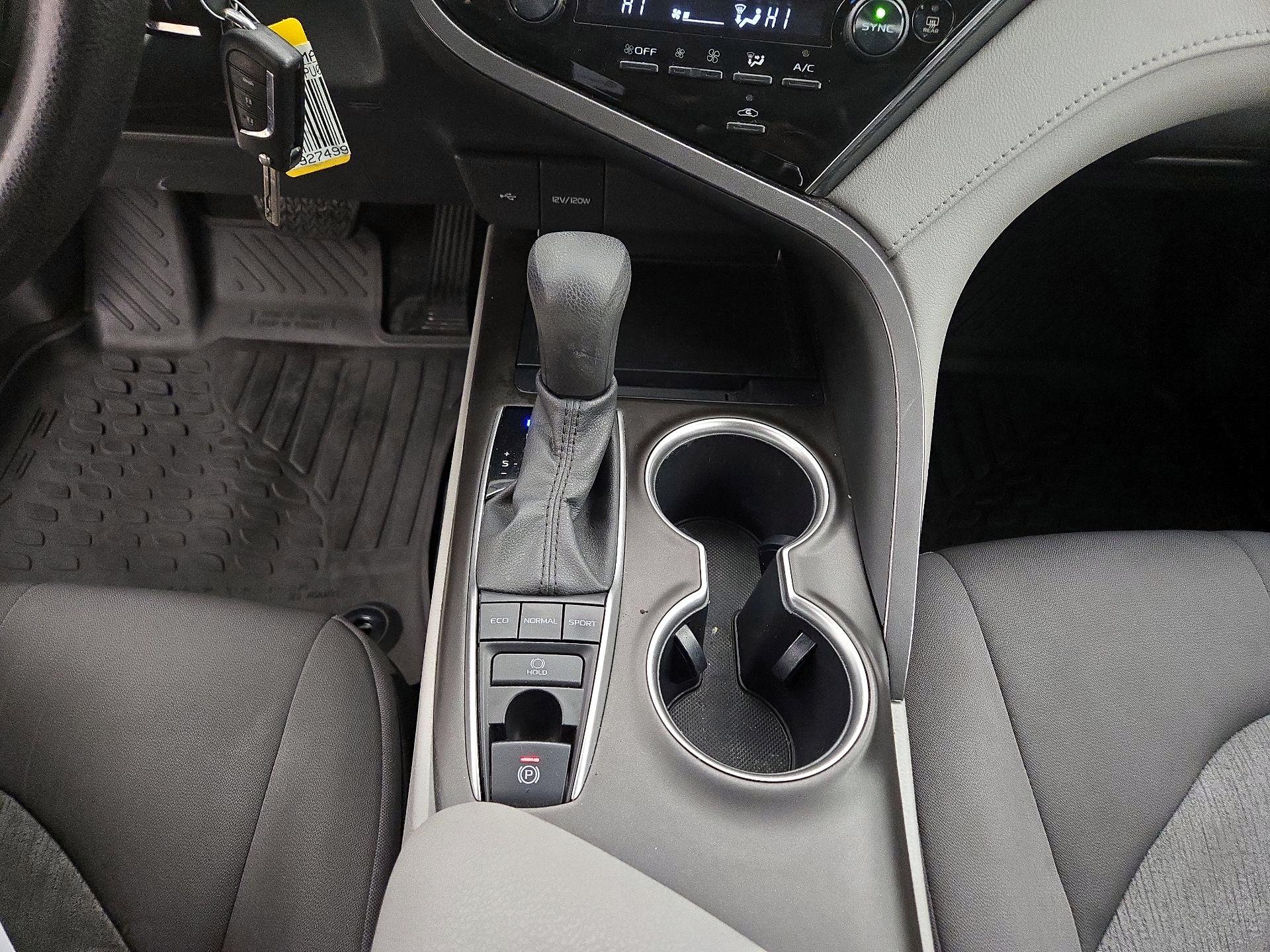 Thumbnail: 2023 Toyota Camry - 17