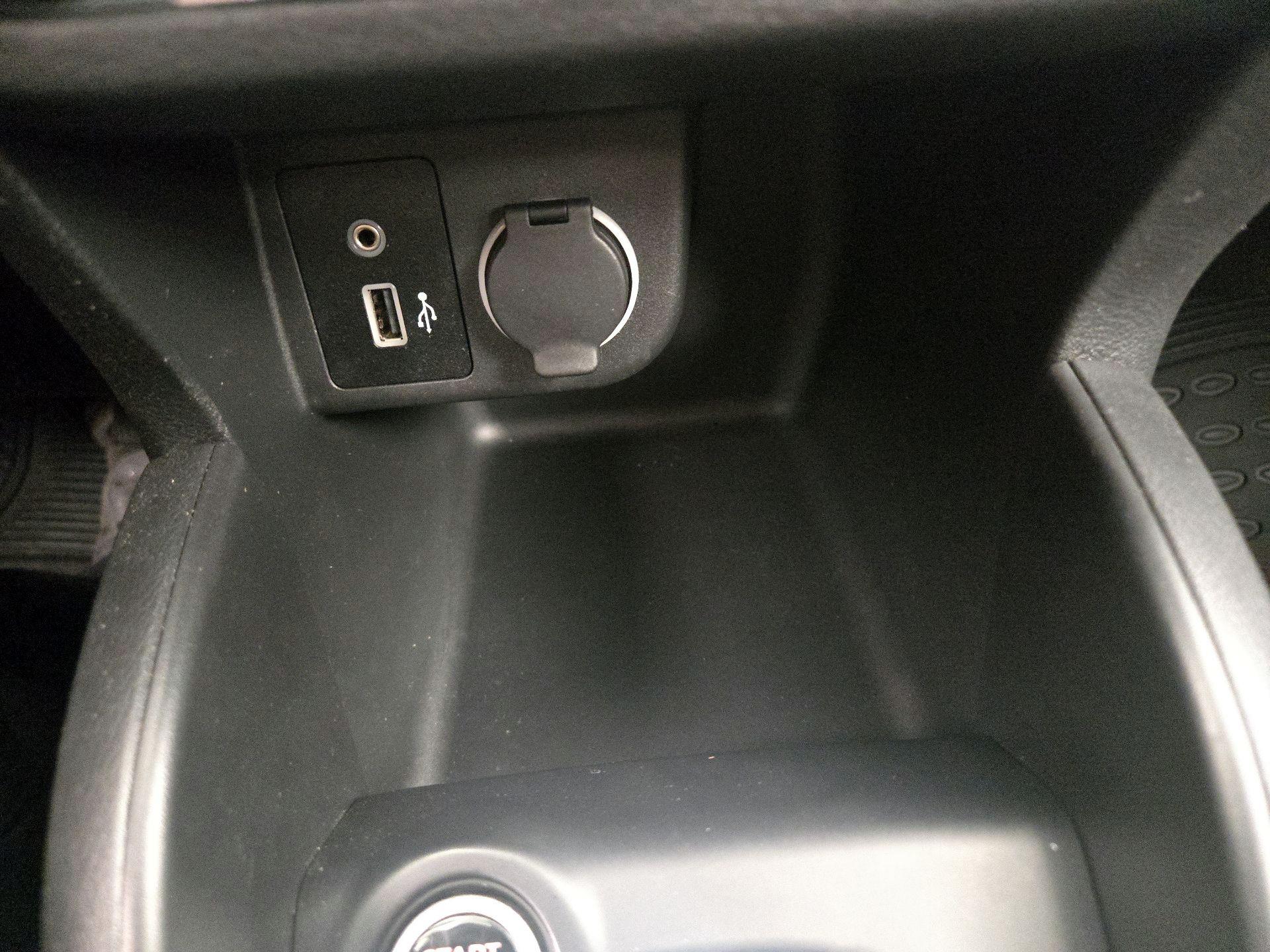 Thumbnail: 2023 Nissan Kicks - 18