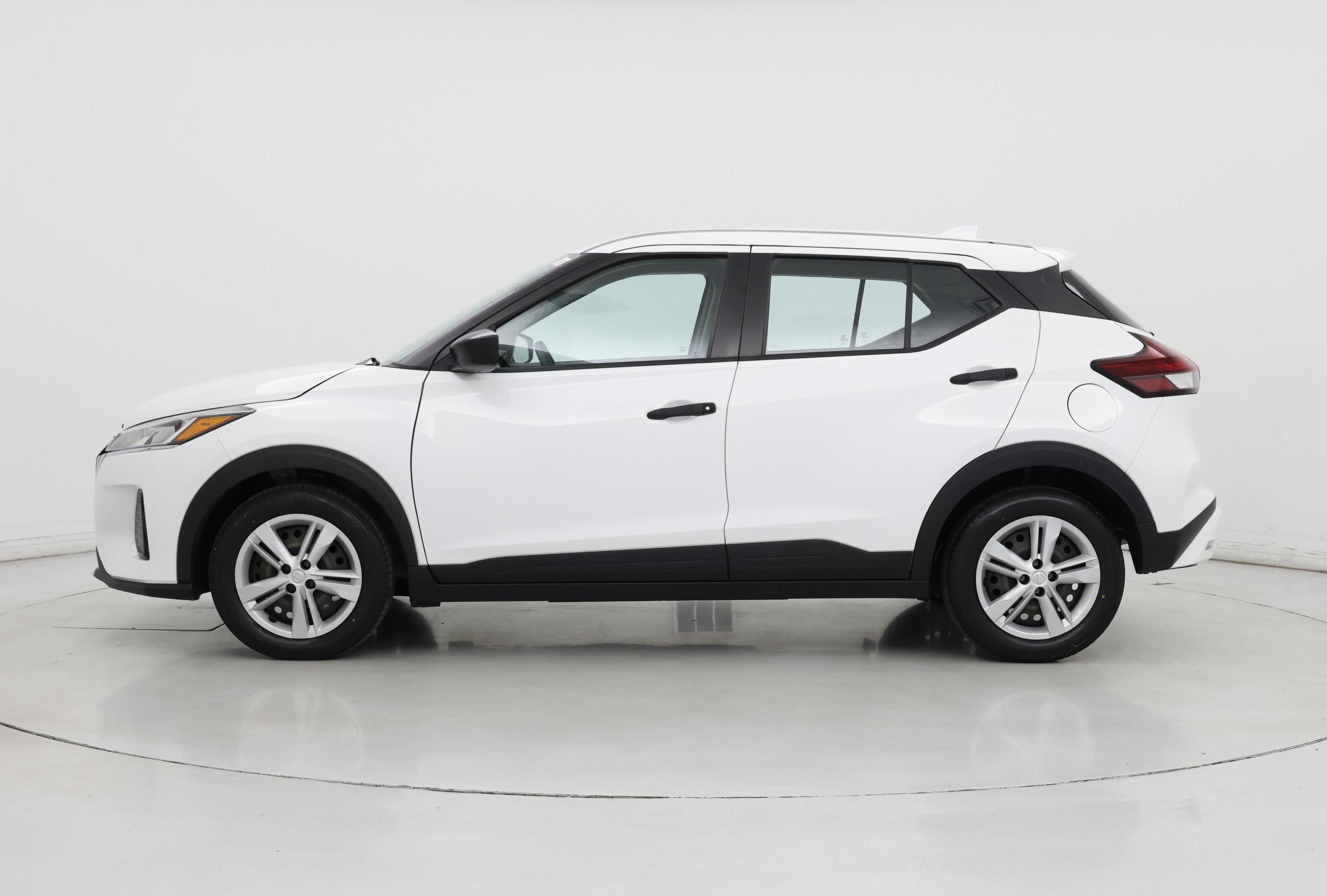 Thumbnail: 2023 Nissan Kicks - 3