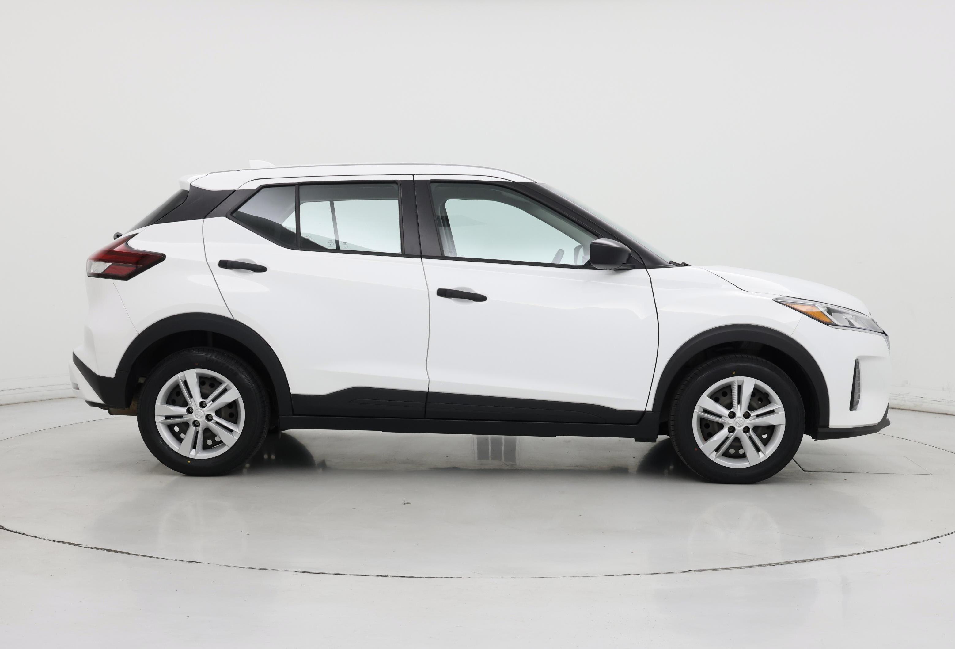 Thumbnail: 2023 Nissan Kicks - 7