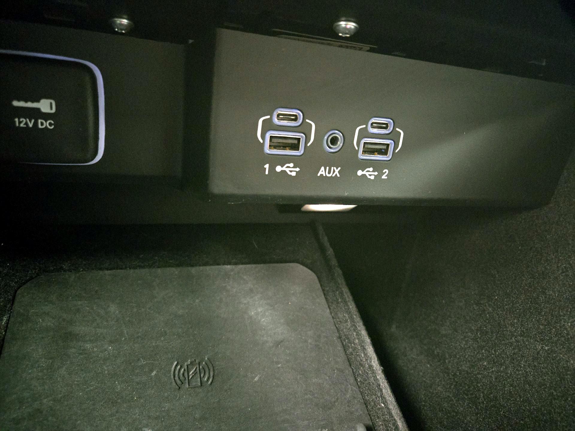 Thumbnail: 2022 Jeep Wagoneer - 19