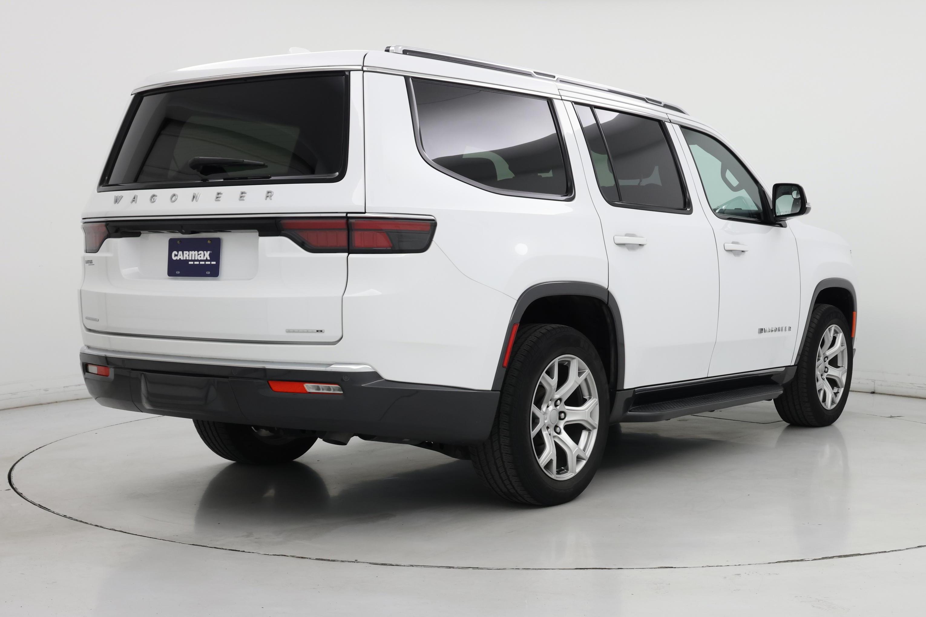 Thumbnail: 2022 Jeep Wagoneer - 8