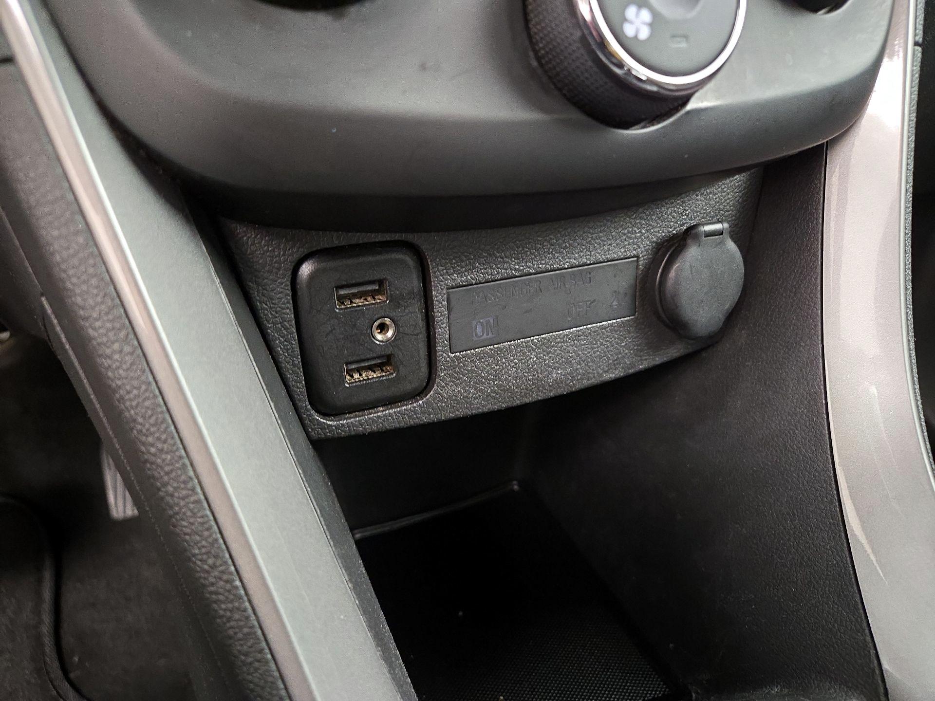 Thumbnail: 2020 Chevrolet Trax - 18