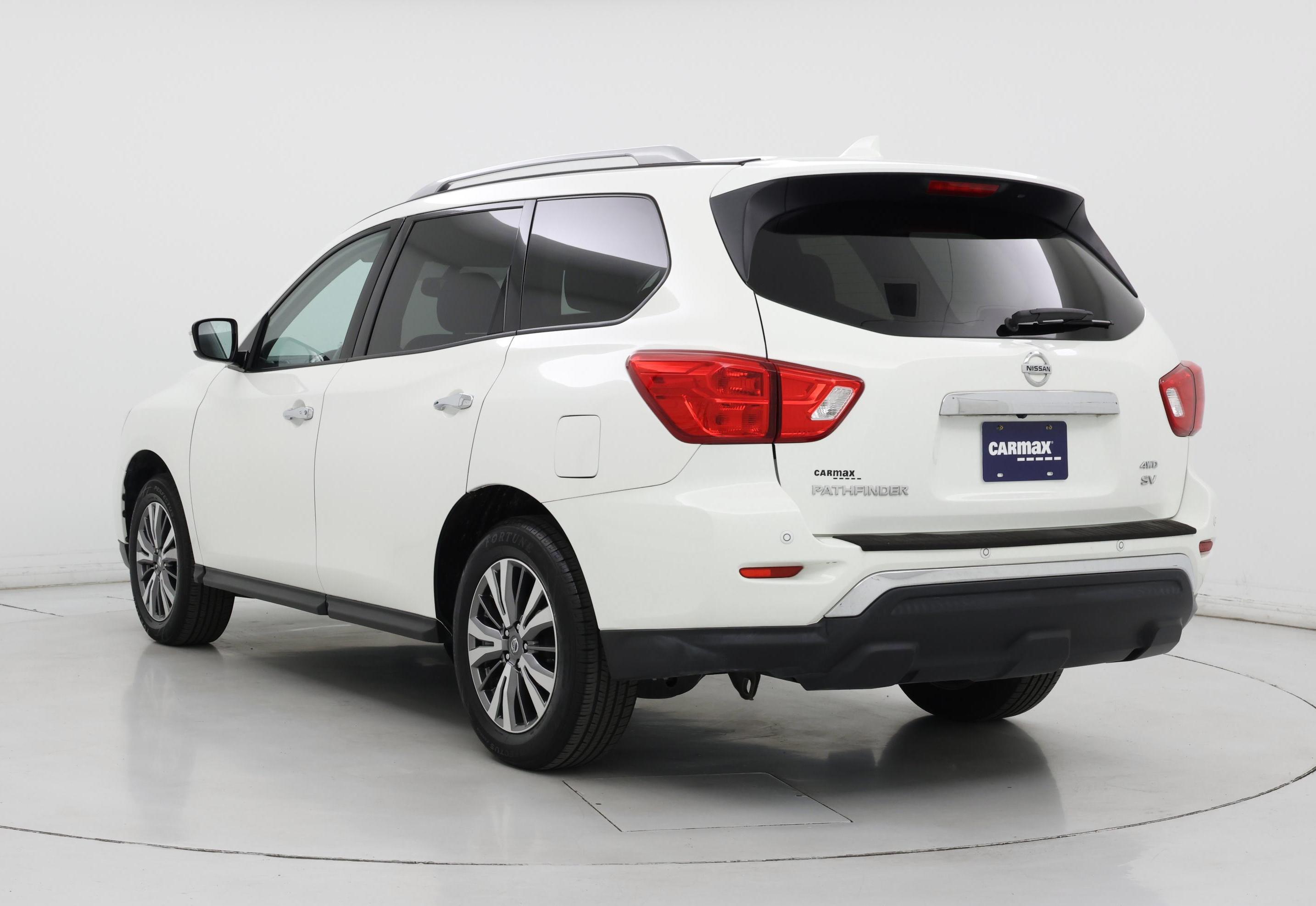 Thumbnail: 2020 Nissan Pathfinder - 2