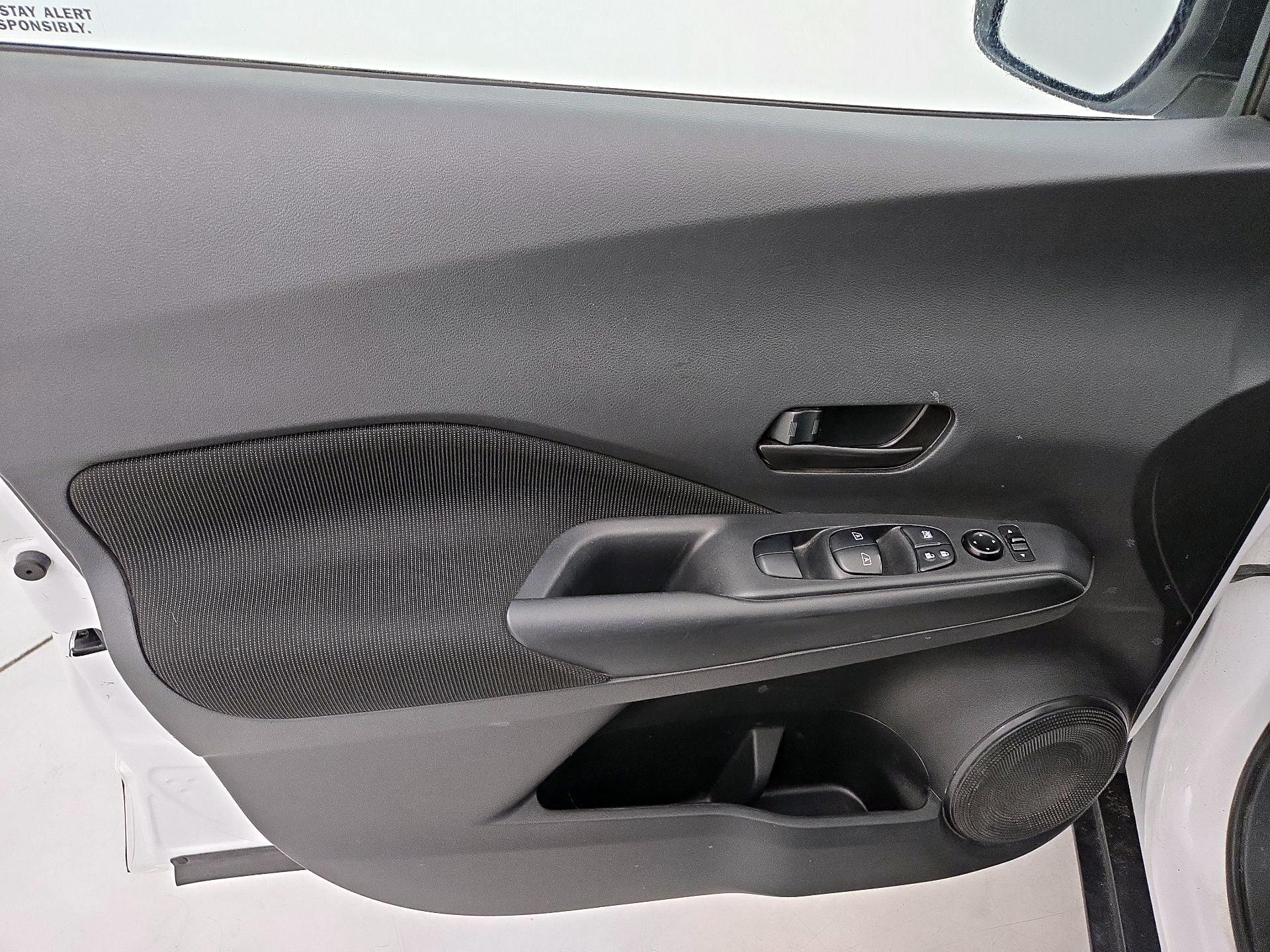 Thumbnail: 2022 Nissan Kicks - 12