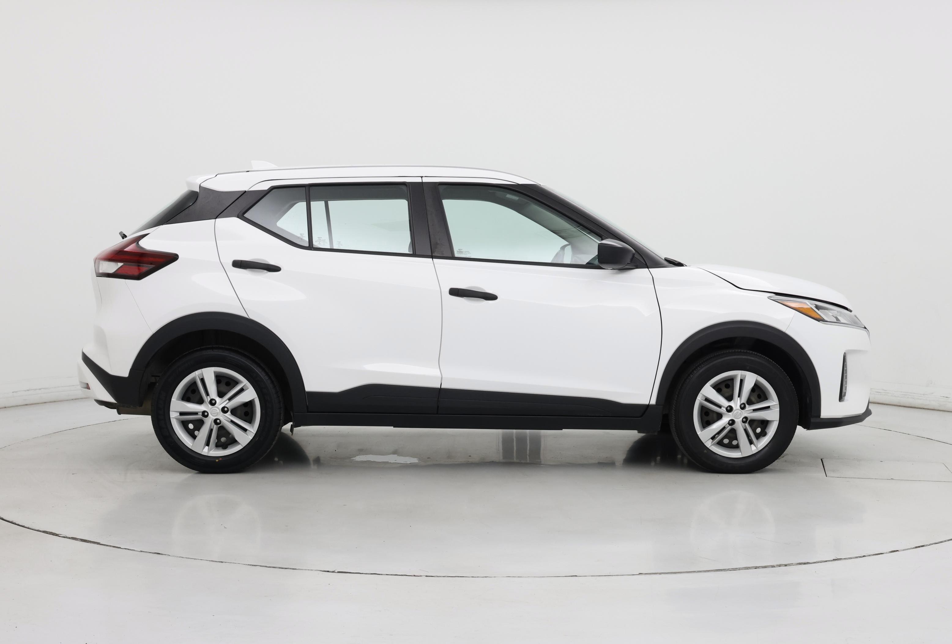 Thumbnail: 2022 Nissan Kicks - 7