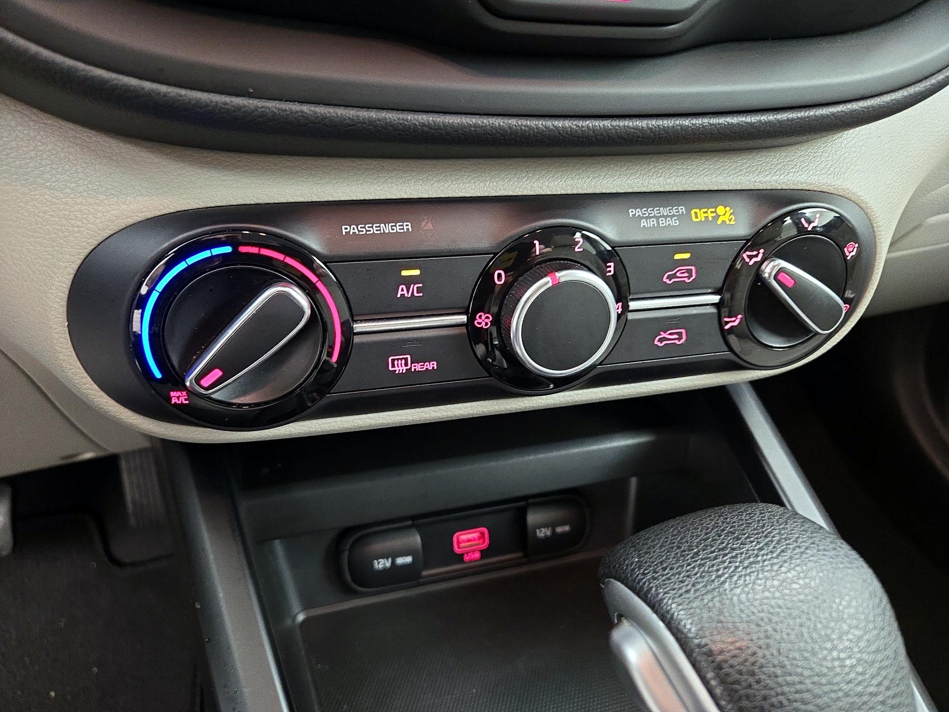 Thumbnail: 2022 Kia Soul - 16