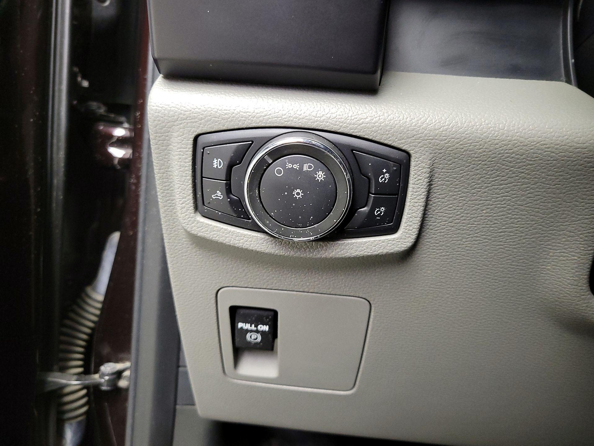 Thumbnail: 2018 Ford F-150 - 13