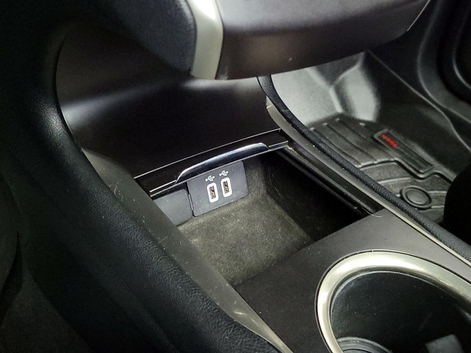 Thumbnail: 2017 Lincoln MKC - 19