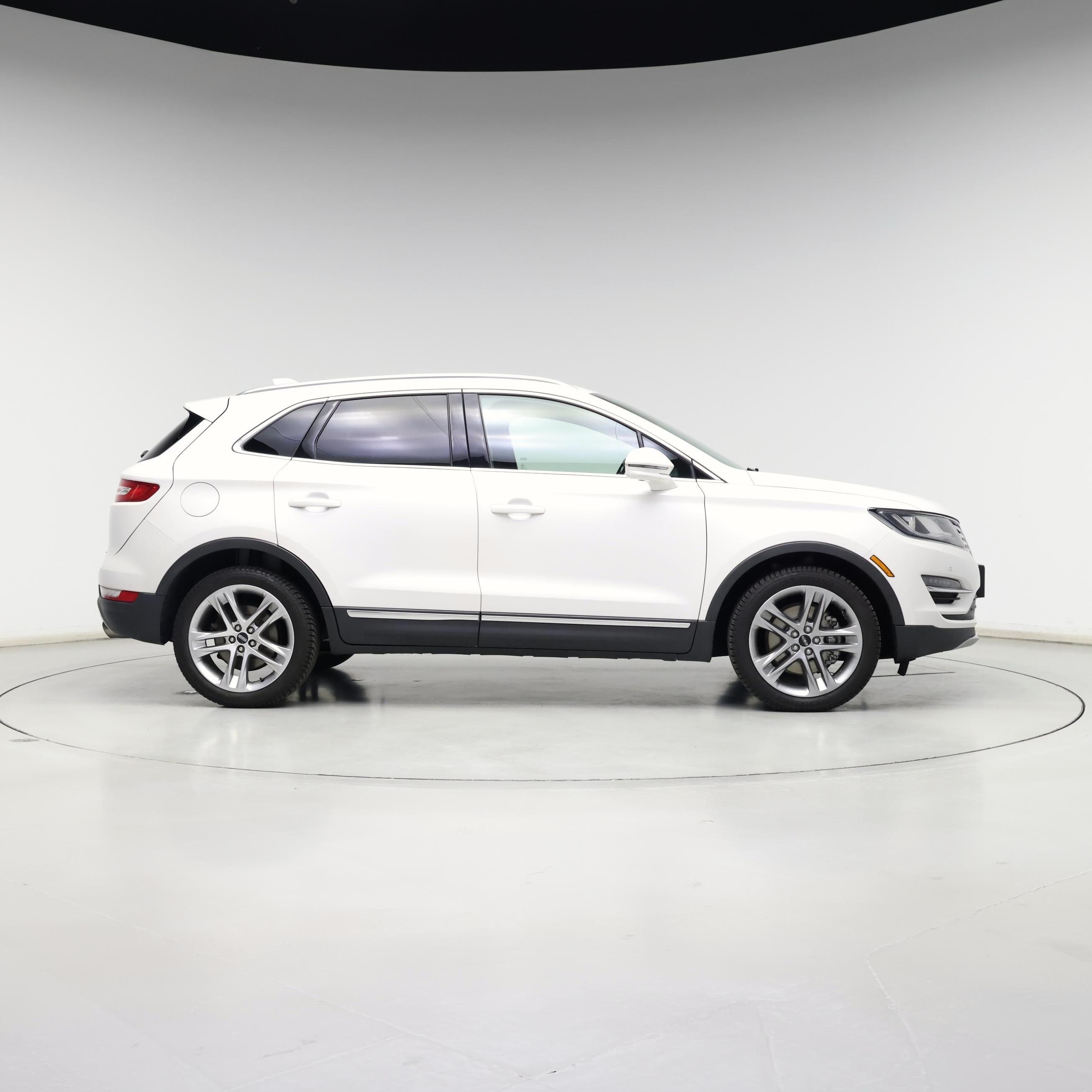 Thumbnail: 2017 Lincoln MKC - 7