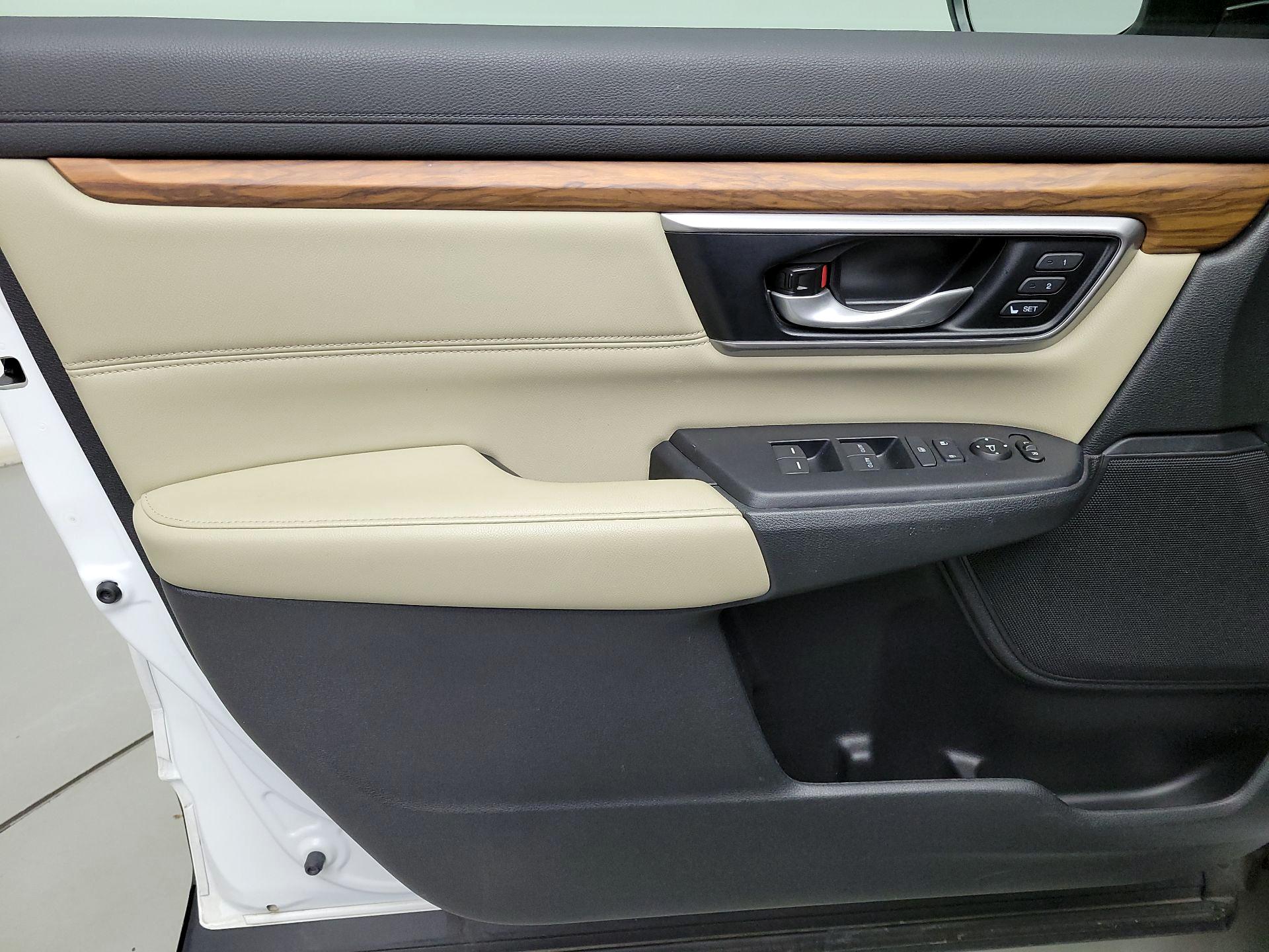 Thumbnail: 2019 Honda CR-V - 12