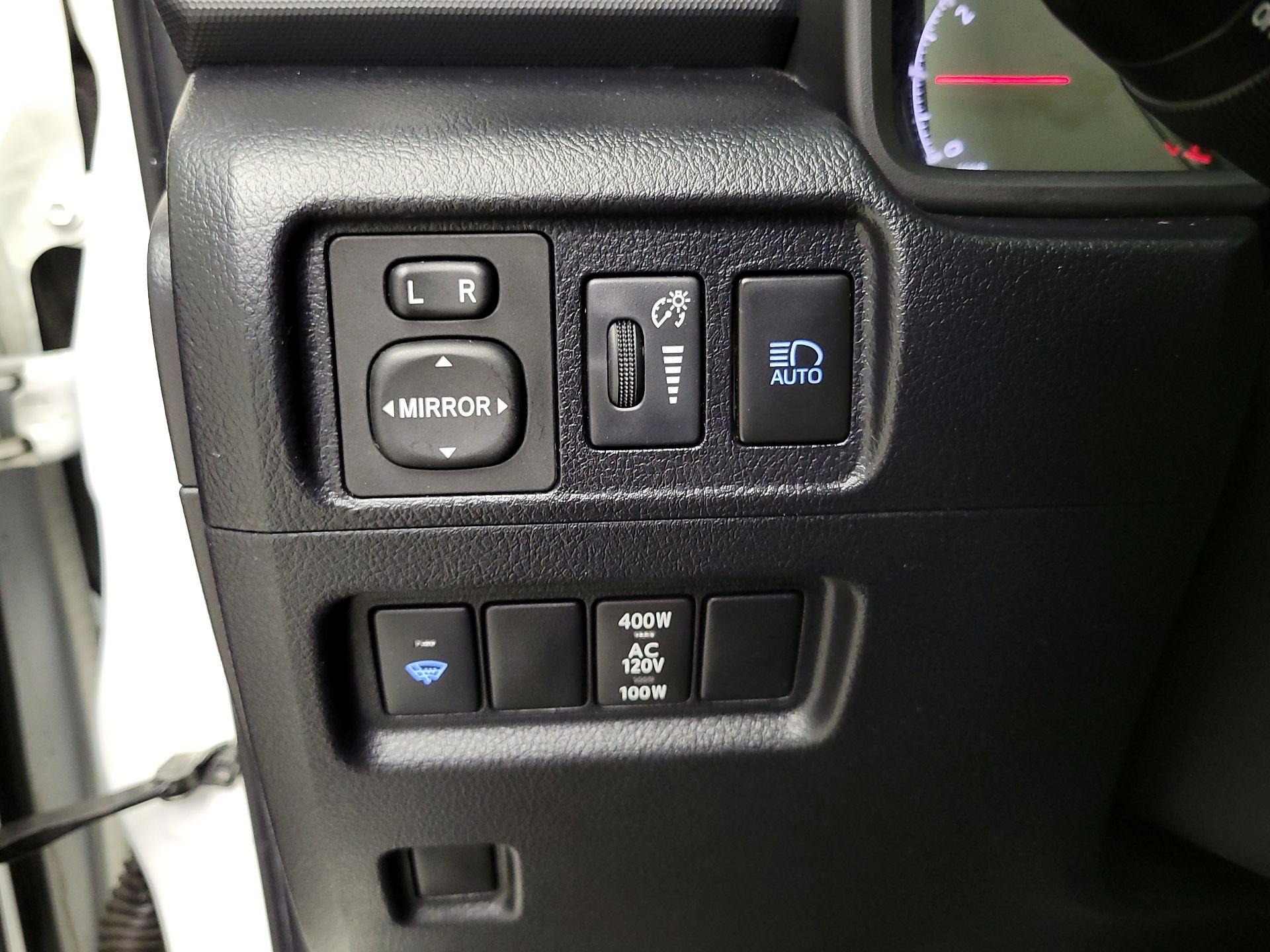 Thumbnail: 2020 Toyota 4Runner - 13