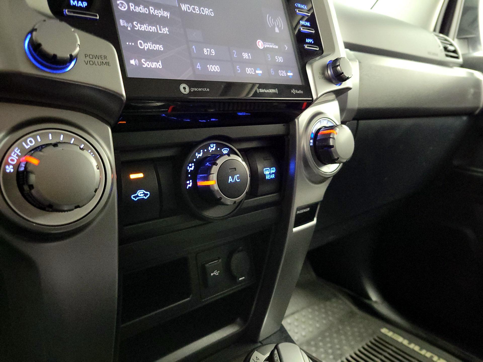 Thumbnail: 2020 Toyota 4Runner - 17