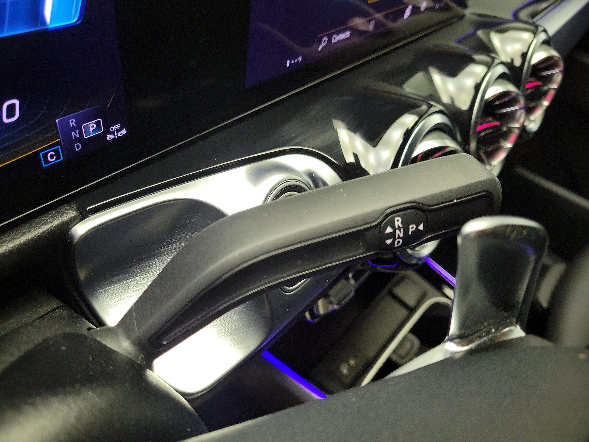 Thumbnail: 2023 Mercedes-Benz GLB - 17