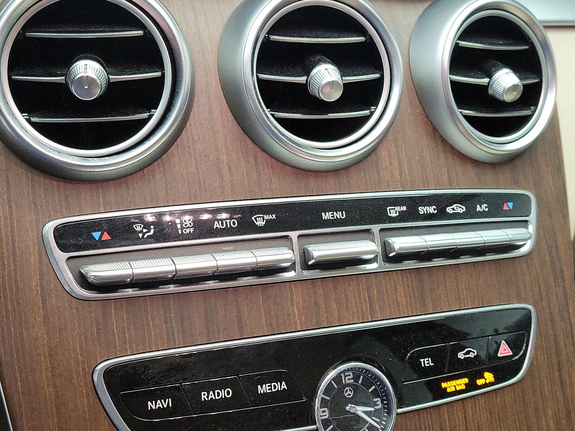 Thumbnail: 2021 Mercedes-Benz C-Class - 17