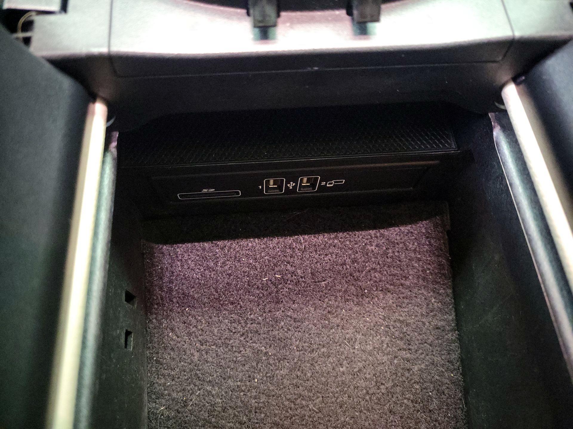 Thumbnail: 2021 Mercedes-Benz C-Class - 19