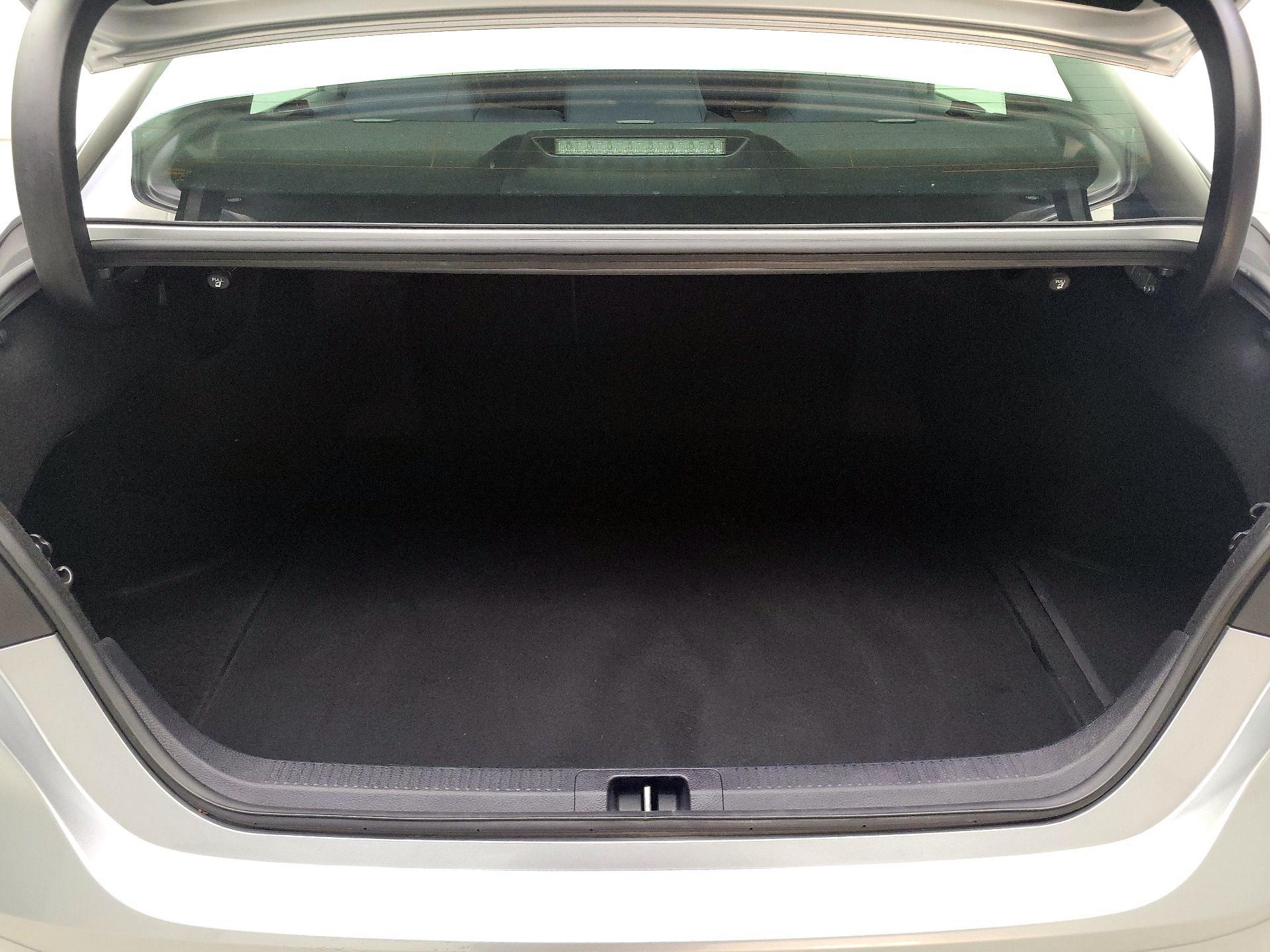 Thumbnail: 2020 Toyota Camry - 20