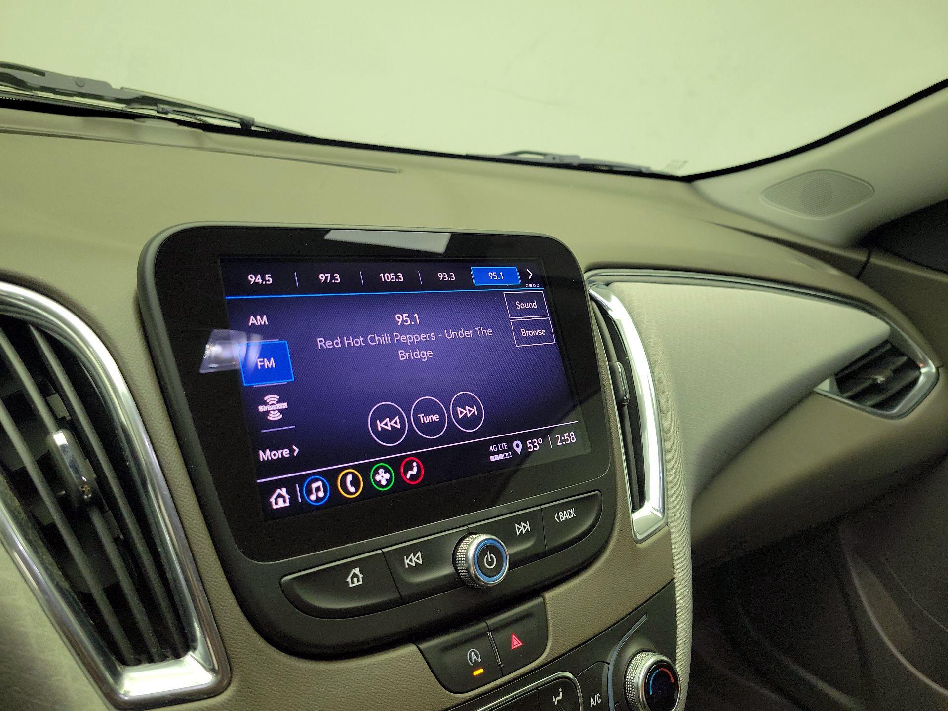 Thumbnail: 2021 Chevrolet Malibu - 15