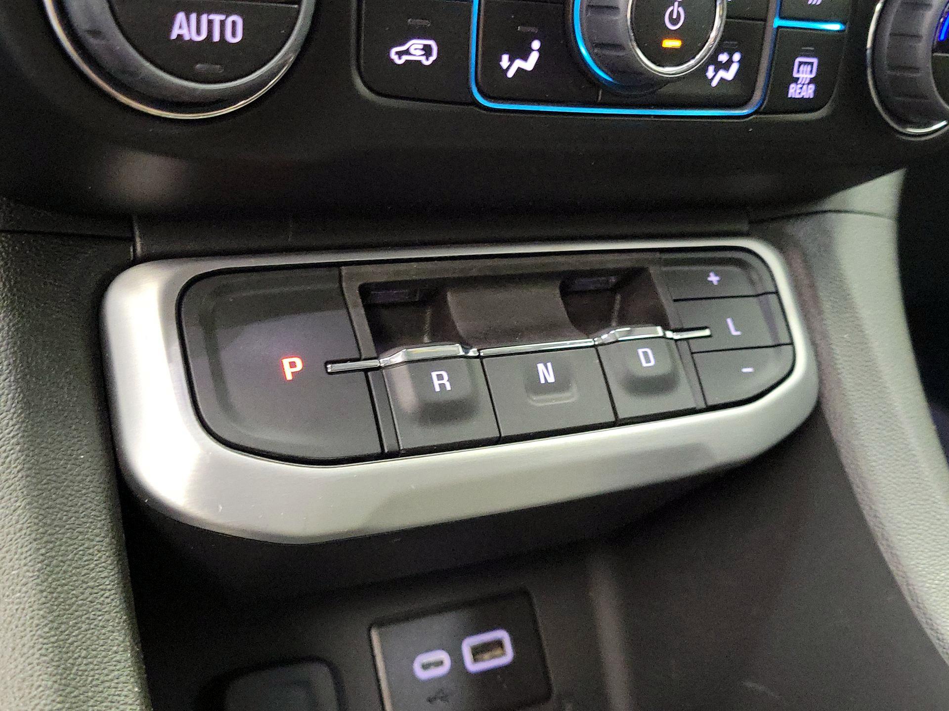 Thumbnail: 2023 GMC Acadia - 17