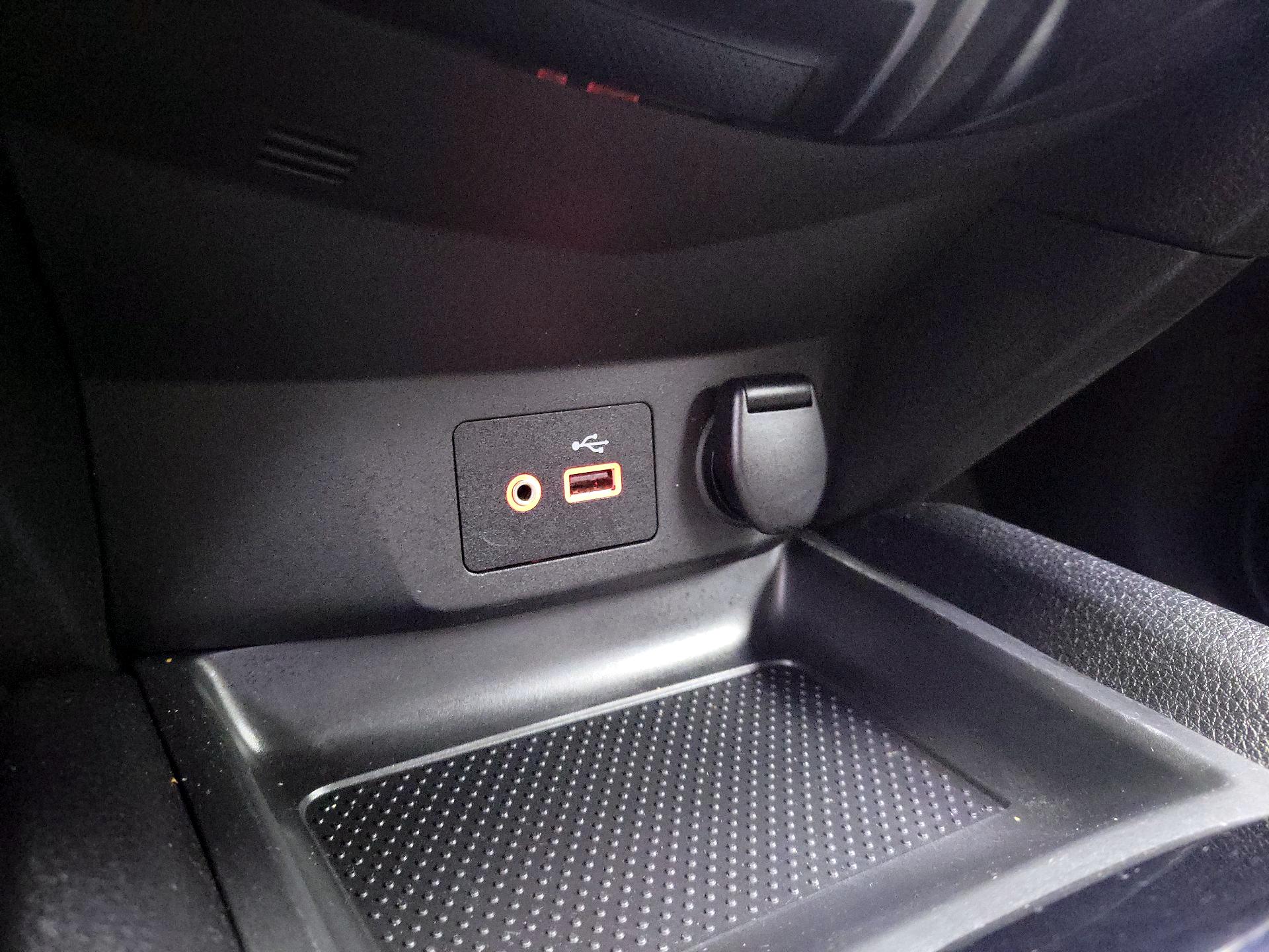 Thumbnail: 2022 Nissan Rogue Sport - 18