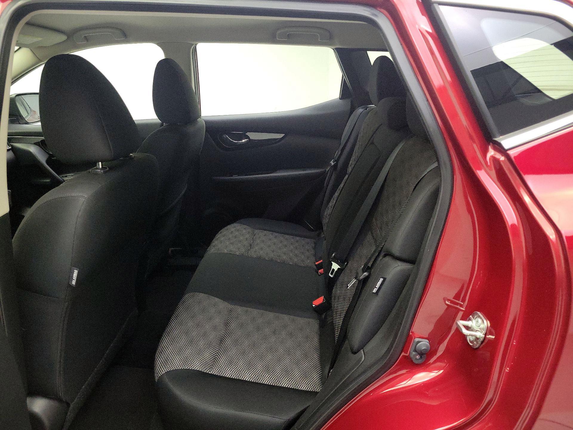 Thumbnail: 2022 Nissan Rogue Sport - 19