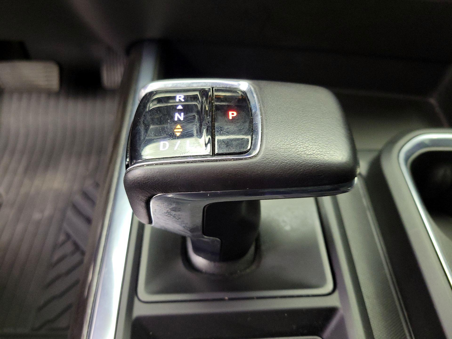 Thumbnail: 2022 Chevrolet Silverado 1500 - 16