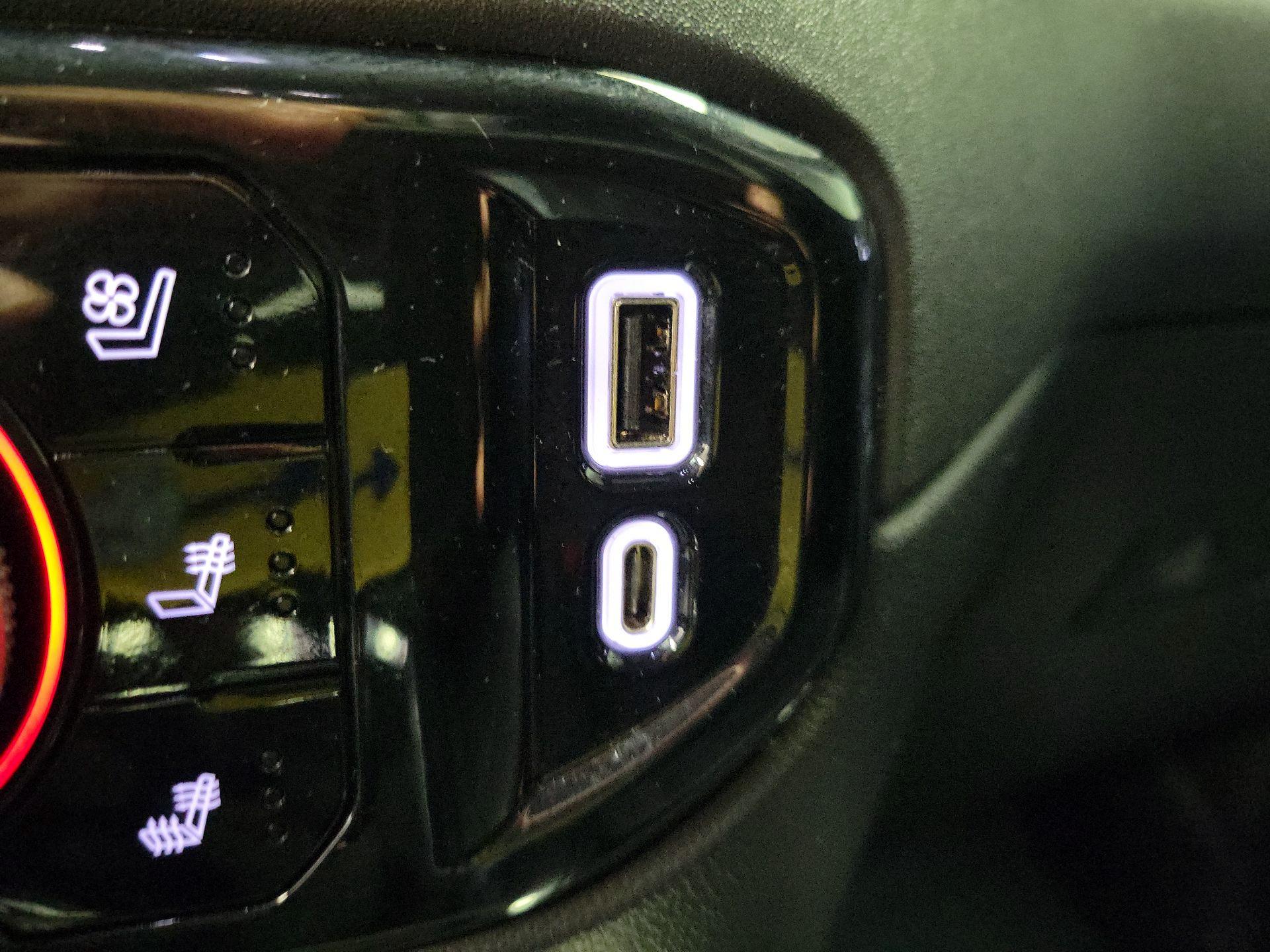 Thumbnail: 2022 Chevrolet Silverado 1500 - 17