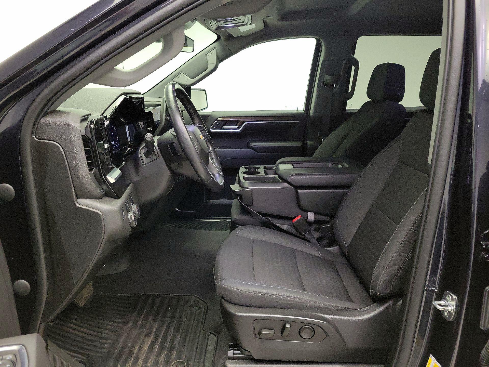 Thumbnail: 2022 Chevrolet Silverado 1500 - 11