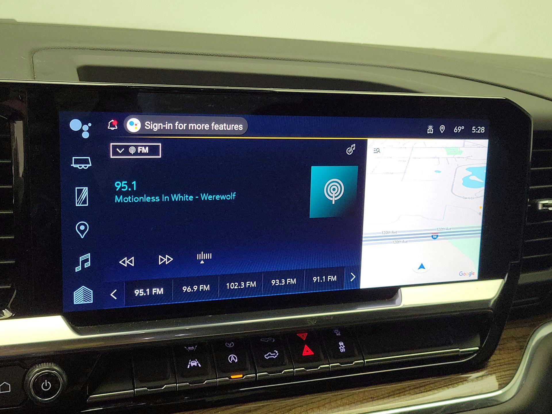 Thumbnail: 2022 Chevrolet Silverado 1500 - 16