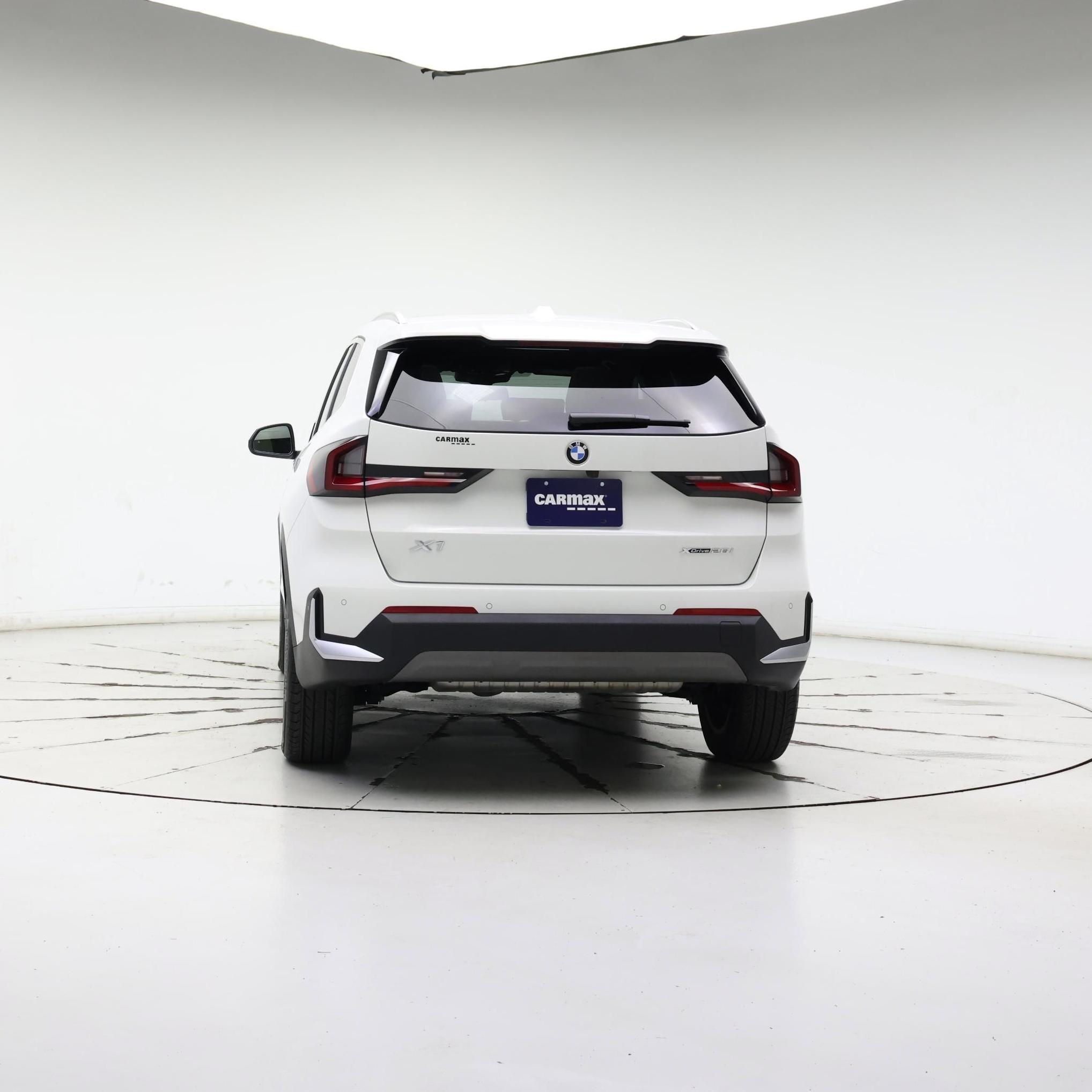 Thumbnail: 2023 BMW X1 - 6