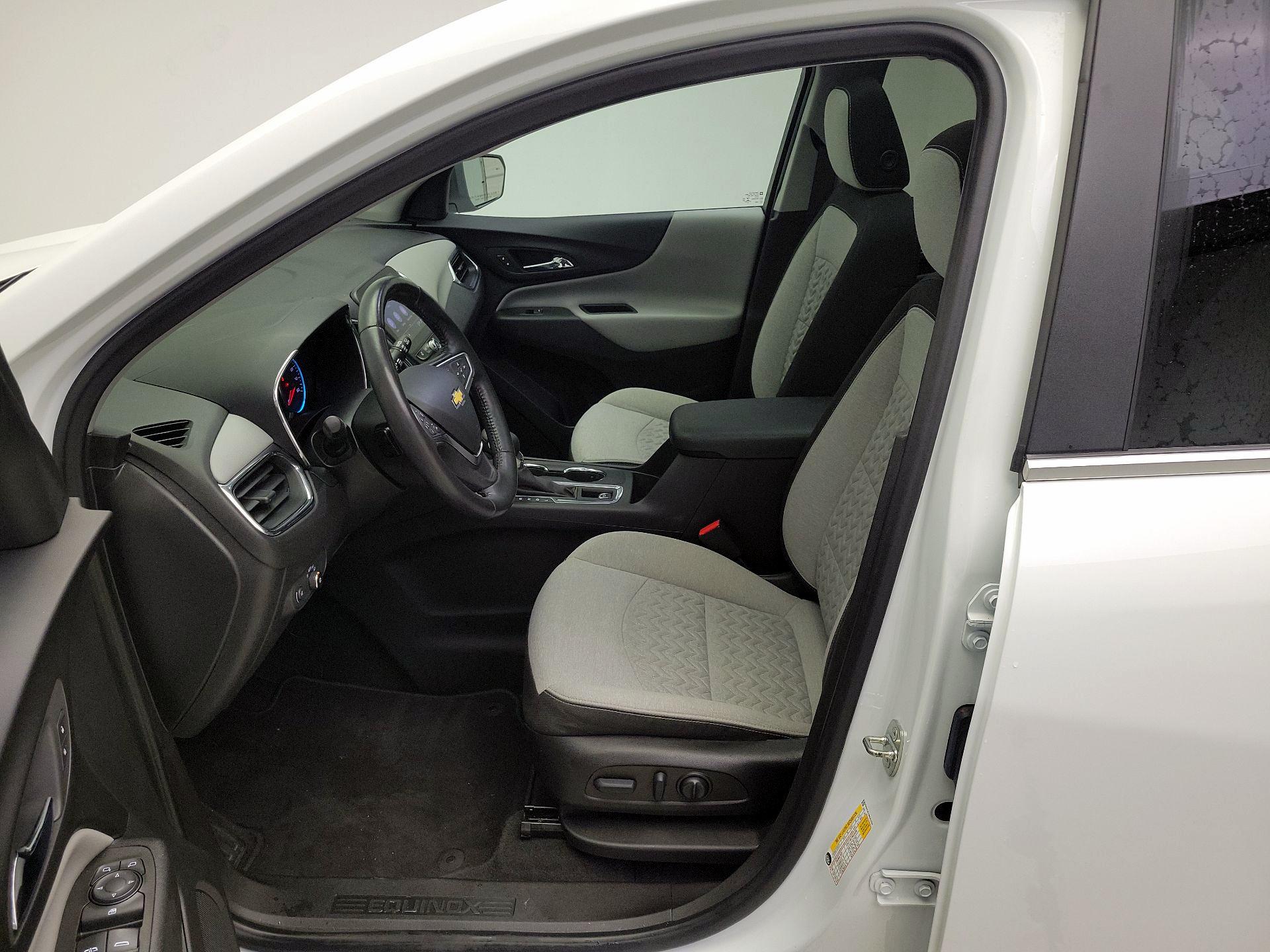 Thumbnail: 2022 Chevrolet Equinox - 11