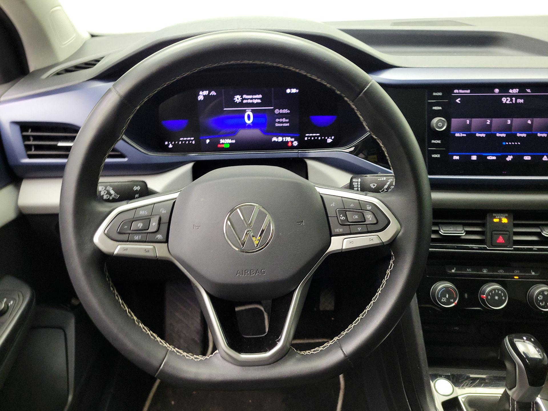 Thumbnail: 2023 Volkswagen Taos - 10