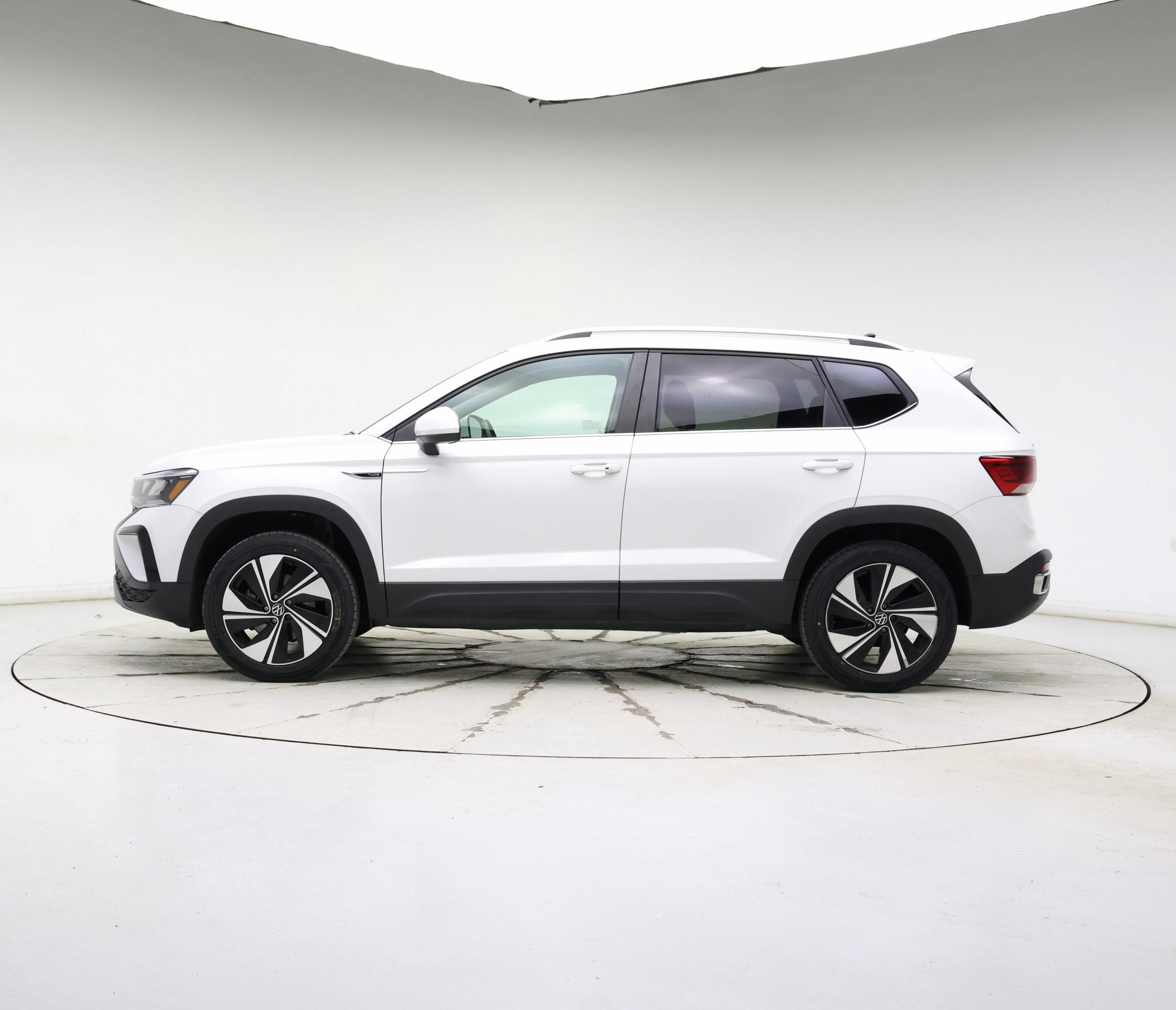 Thumbnail: 2023 Volkswagen Taos - 3