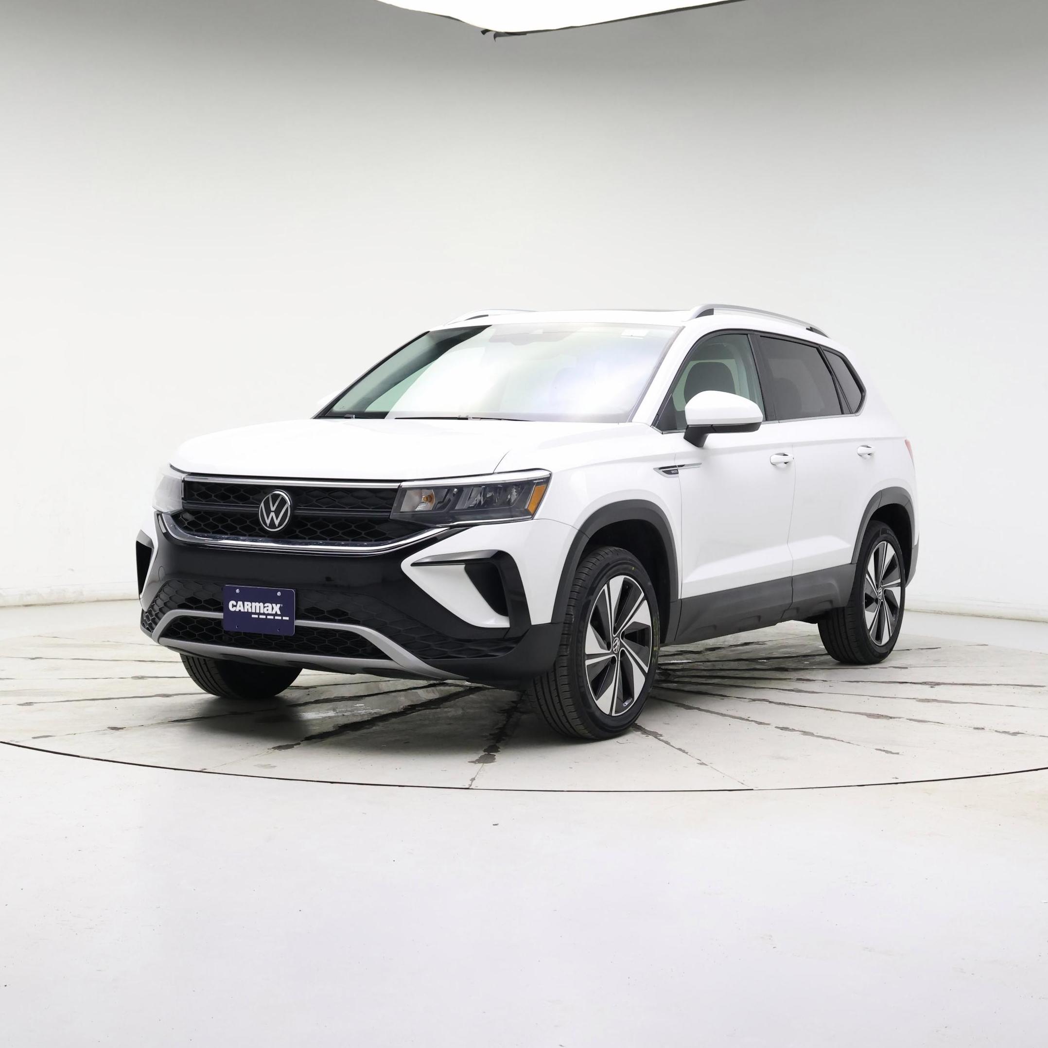 Thumbnail: 2023 Volkswagen Taos - 4