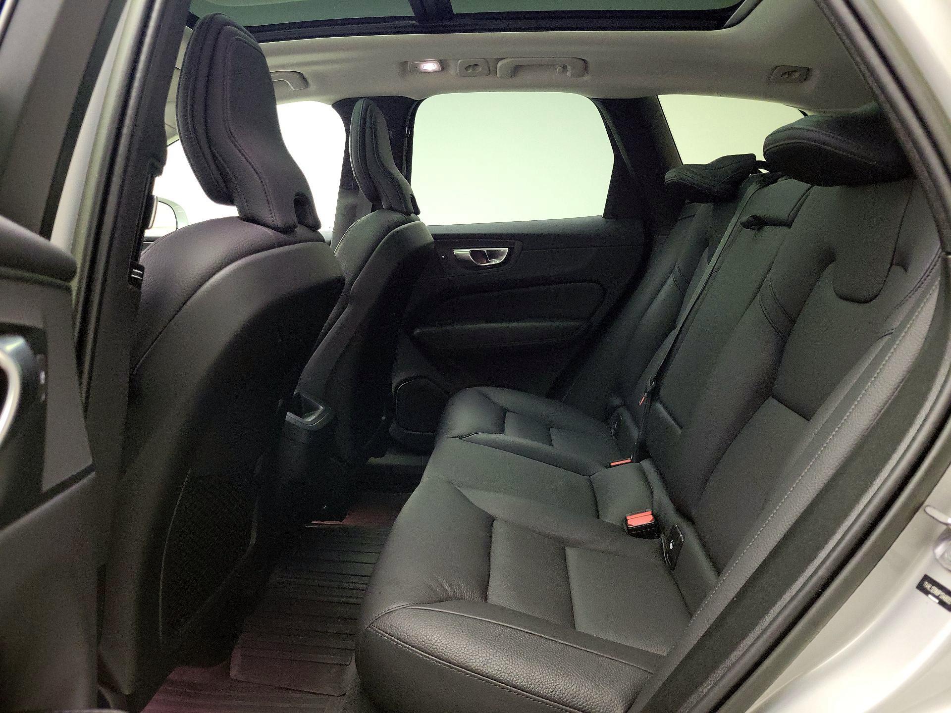 Thumbnail: 2023 Volvo XC60 - 18