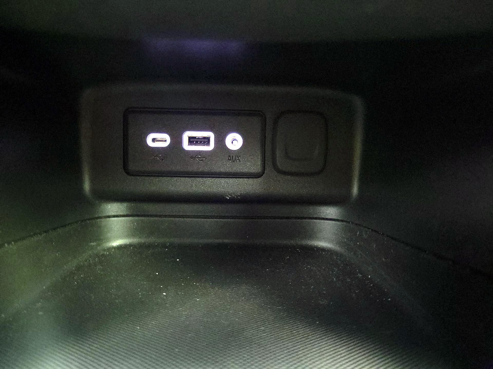 Thumbnail: 2023 Chevrolet Equinox - 18