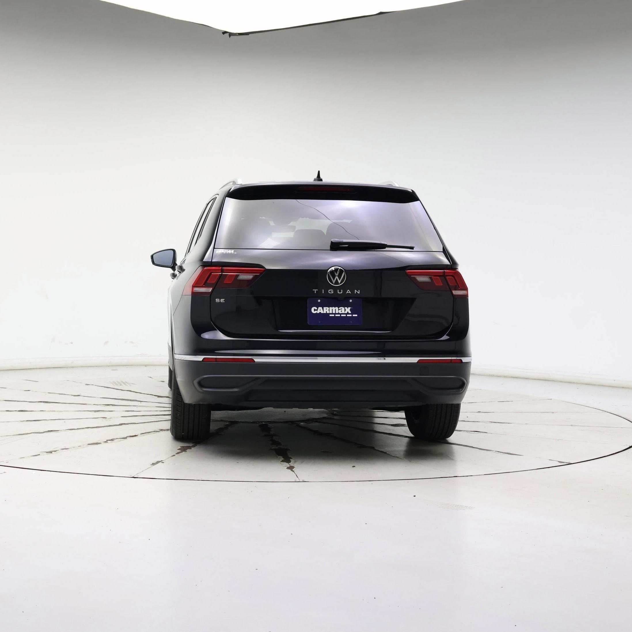 Thumbnail: 2023 Volkswagen Tiguan - 6